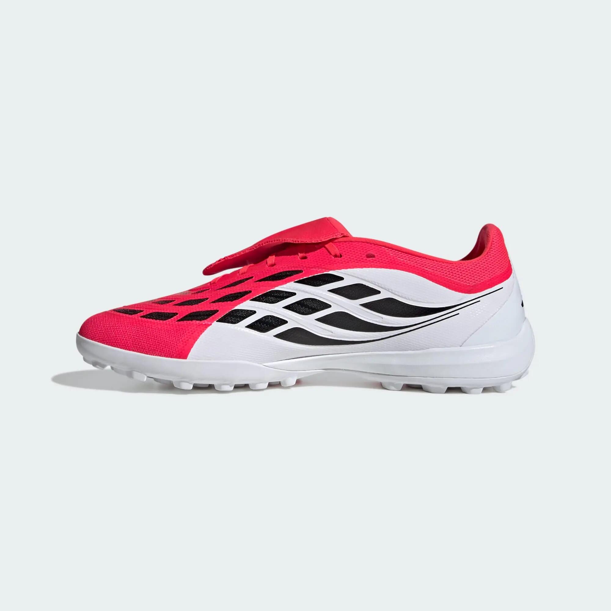 Zapatilla de fútbol con lengüeta plegable PREDATOR LEAGUE moqueta 8/8