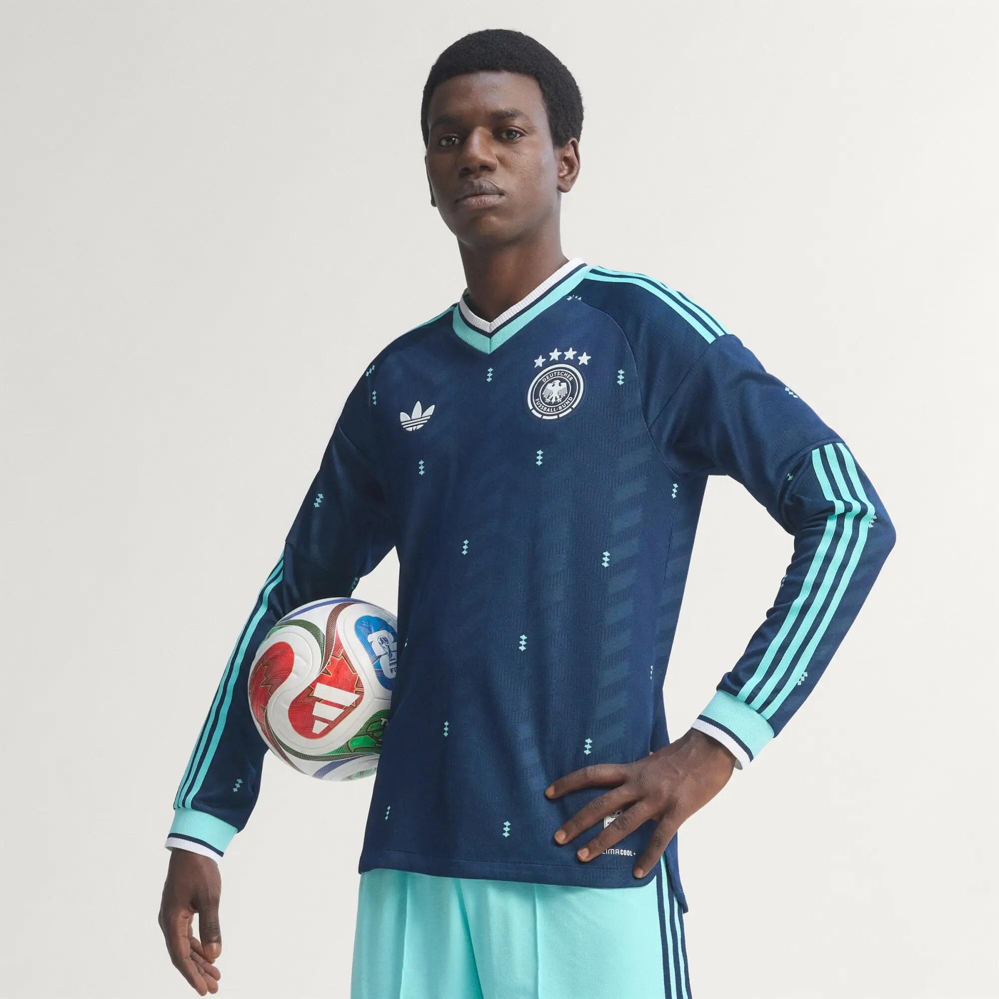 Maillot manches longues Extérieur Allemagne 26 Authentique 6/15