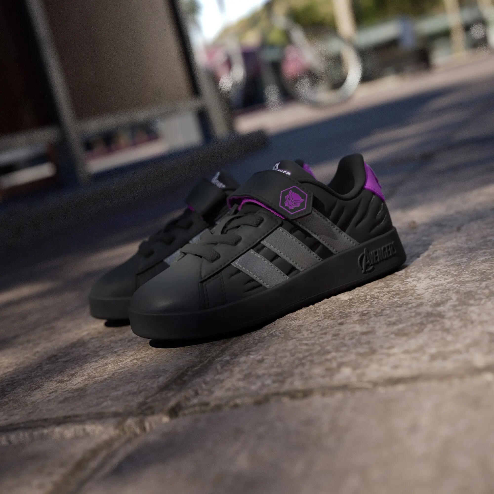 ADIDAS MARVEL AVENGERS GRAND COURT SCHOENEN KIDS 6/15