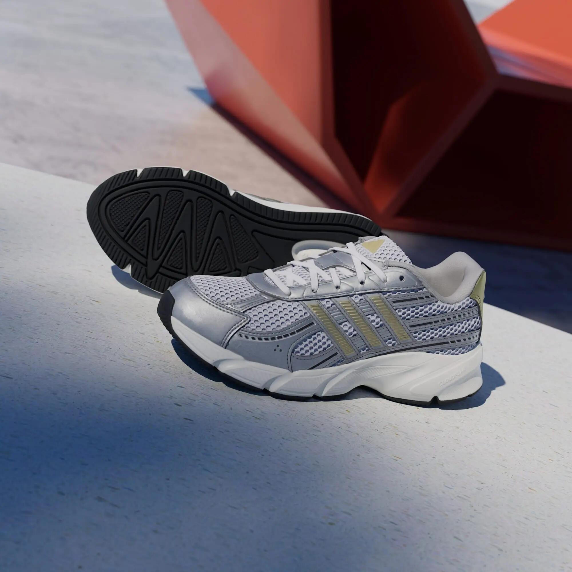ZAPATILLA TECHNOCHAOS 2000 3/15