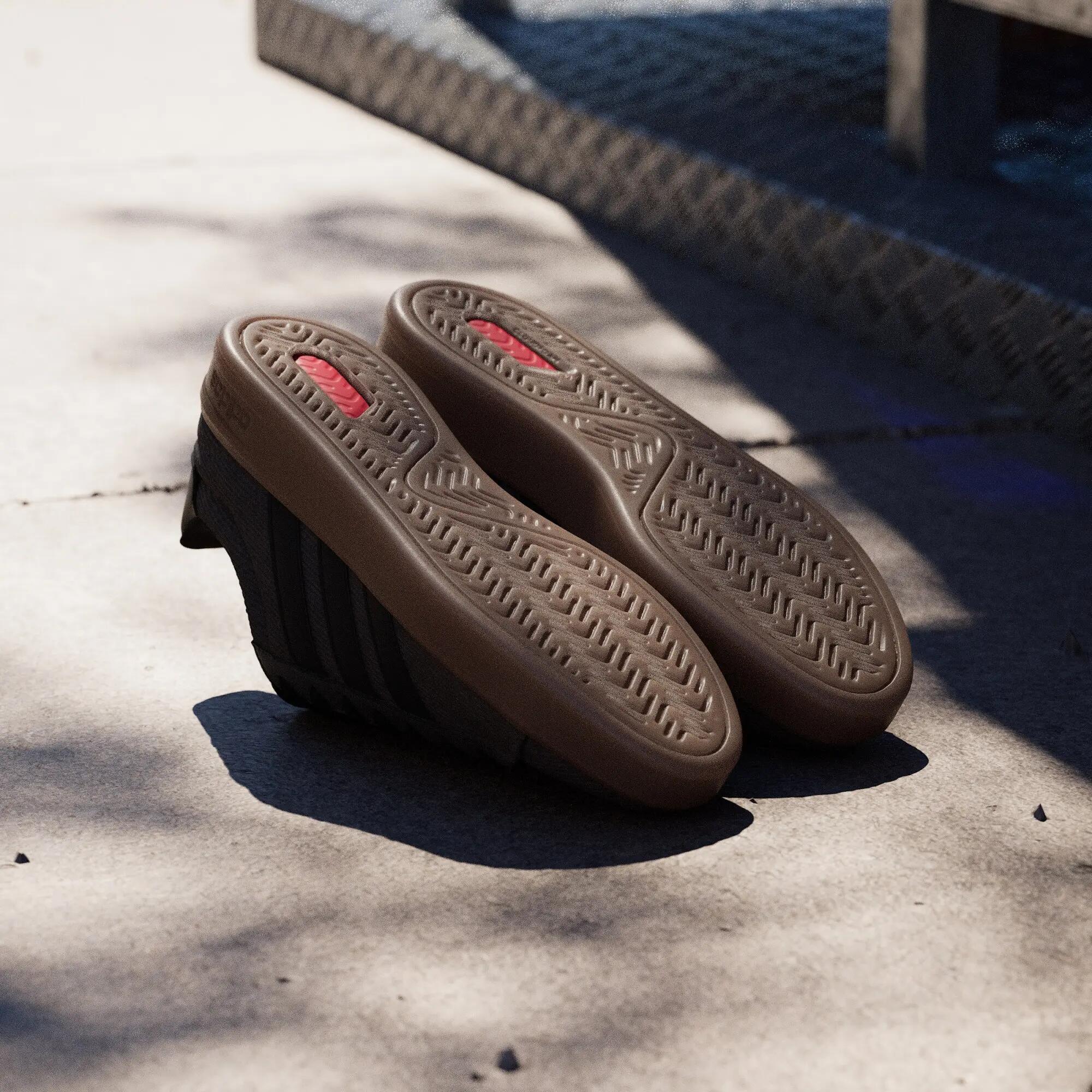 GRAND COURT 3.0 SCHUH 3/15