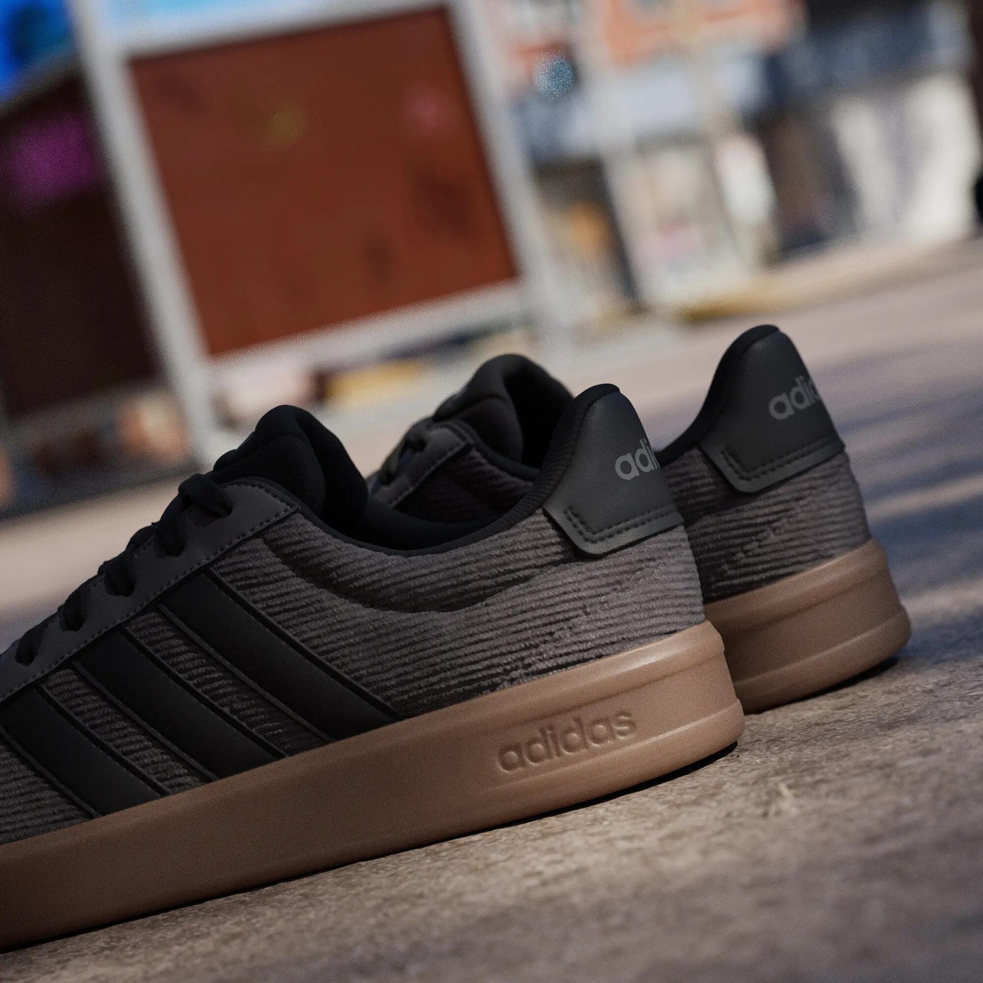 GRAND COURT 3.0 SCHUH 15/15