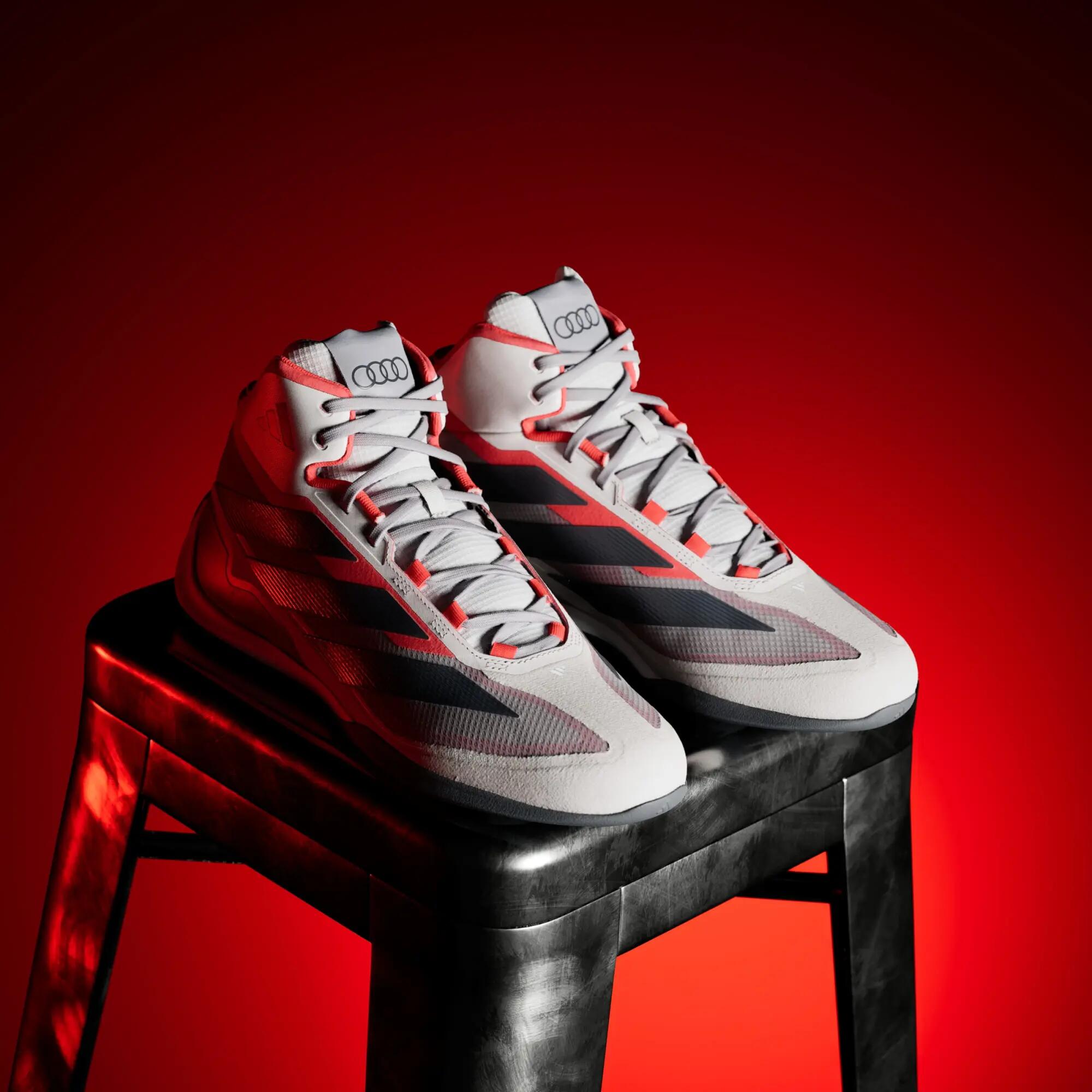 BUTY ADIDAS FEROZA MID AUDI REVOLUT F1 TEAM 4/15