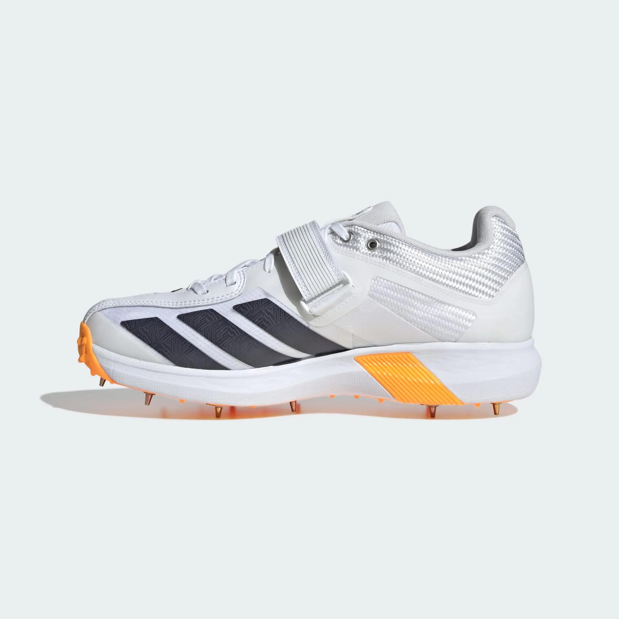 Chaussure de cricket Adipower Incurza 8/8