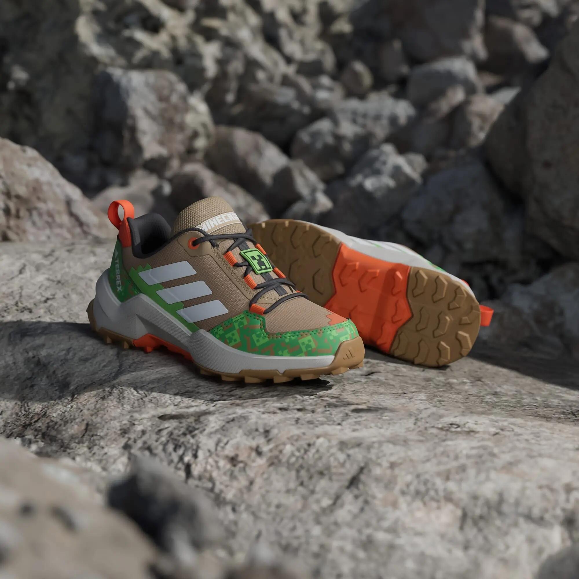 Buty turystyczne adidas Minecraft Terrex AX4R 6/16