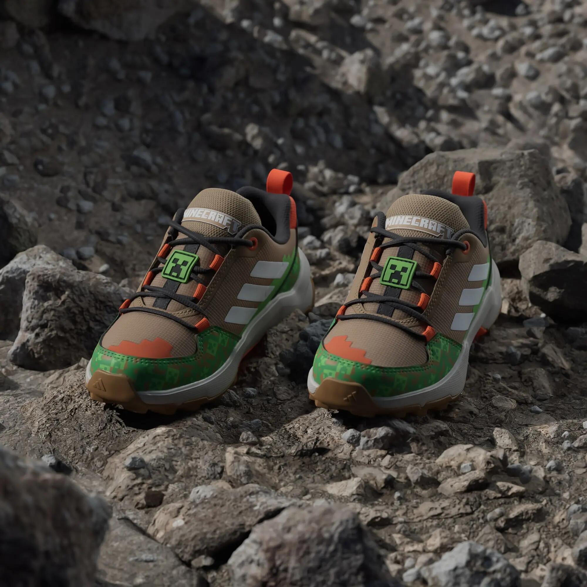Buty turystyczne adidas Minecraft Terrex AX4R 4/16