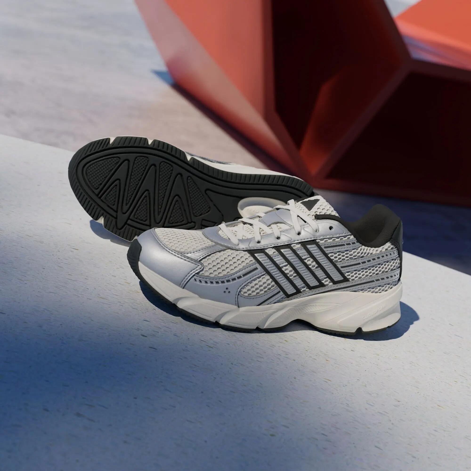 TECHNOCHAOS 2000 SCHOENEN 14/16