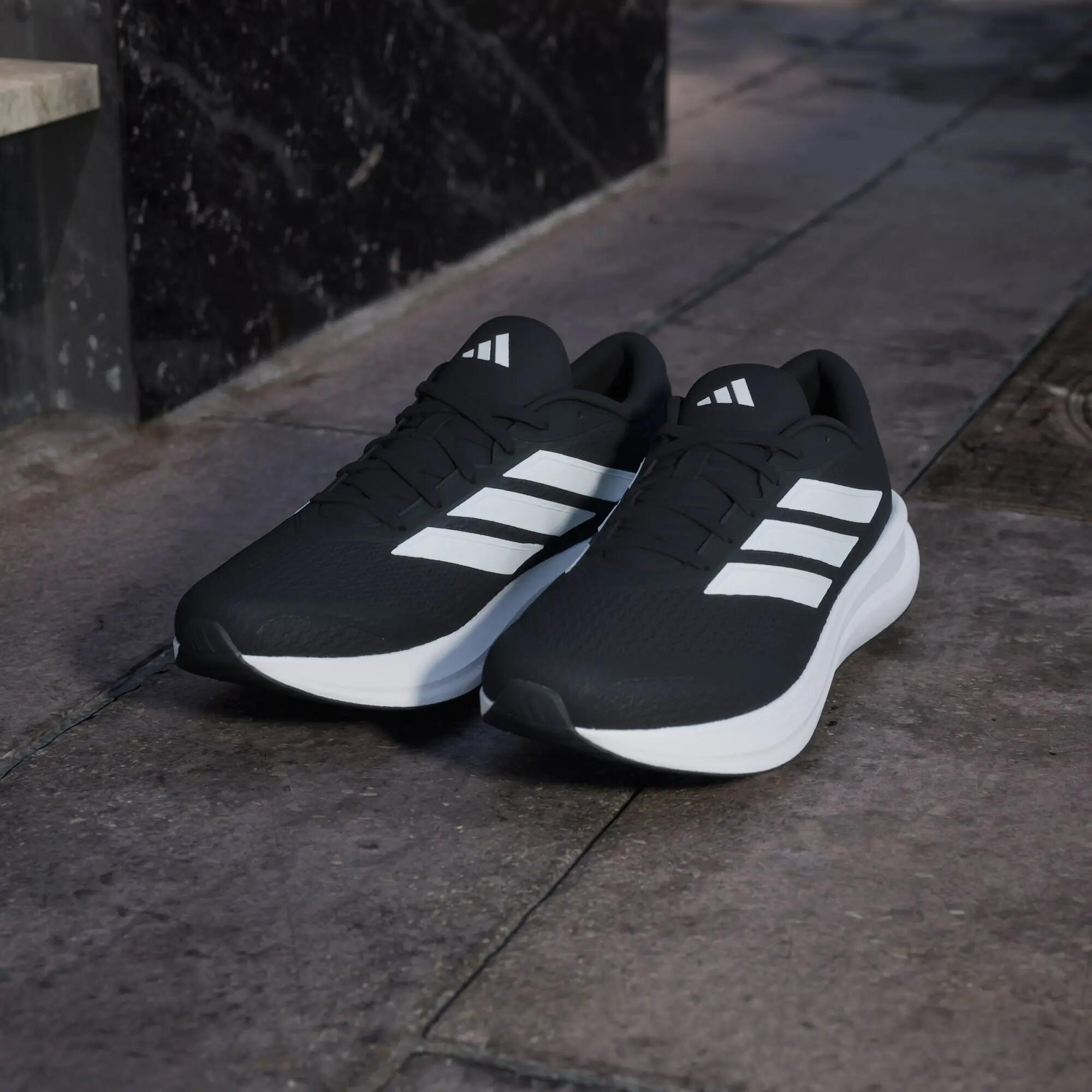 RUNFALCON 6 WIDE Schuh 6/15