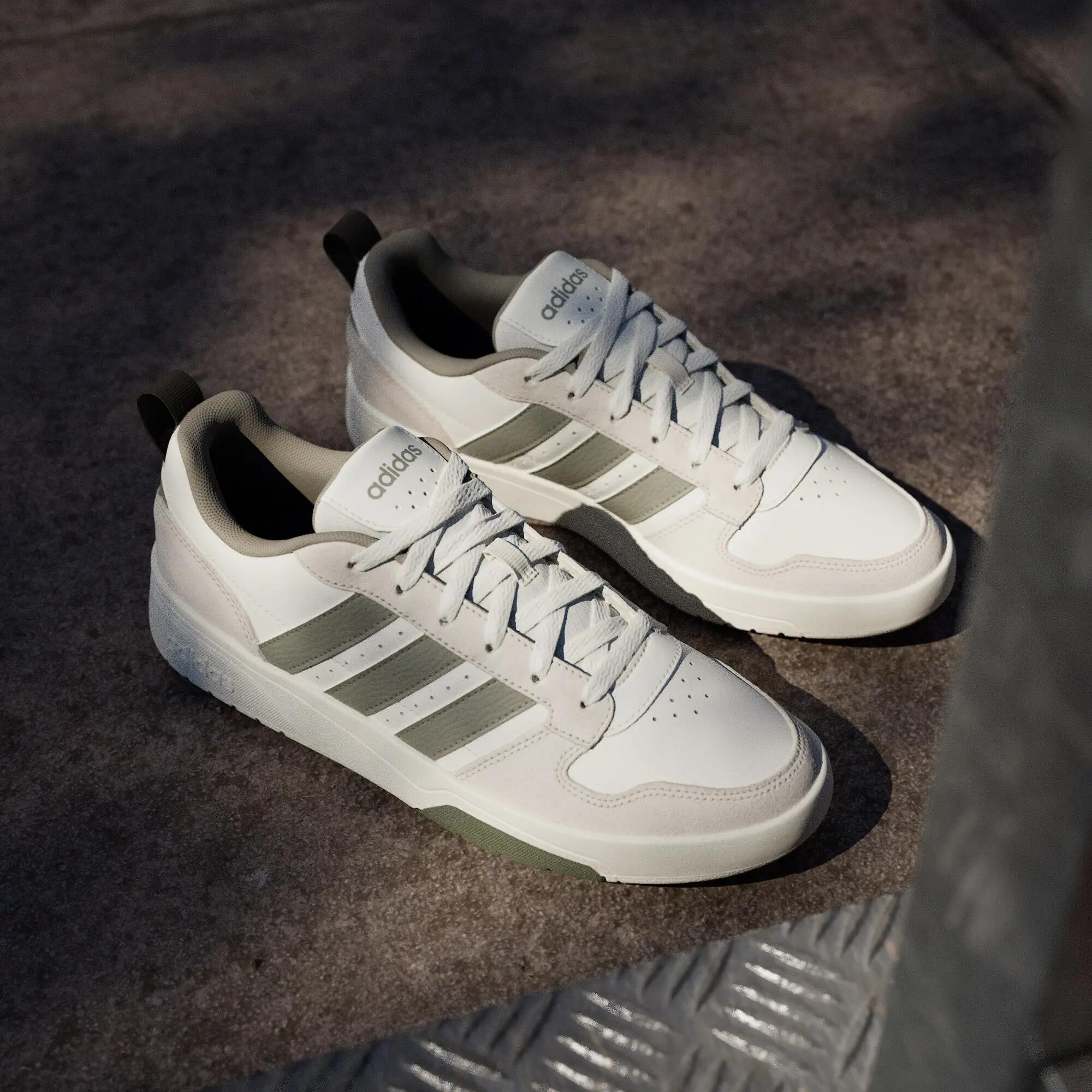 COURTWAVE SCHUH 4/15