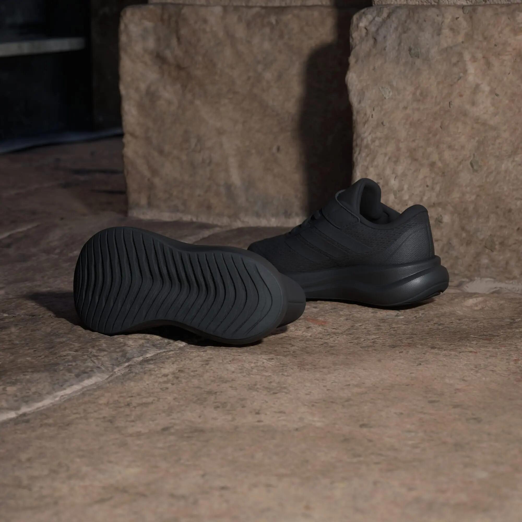Scarpe Runfalcon 6 per bambini e bambine 3/15