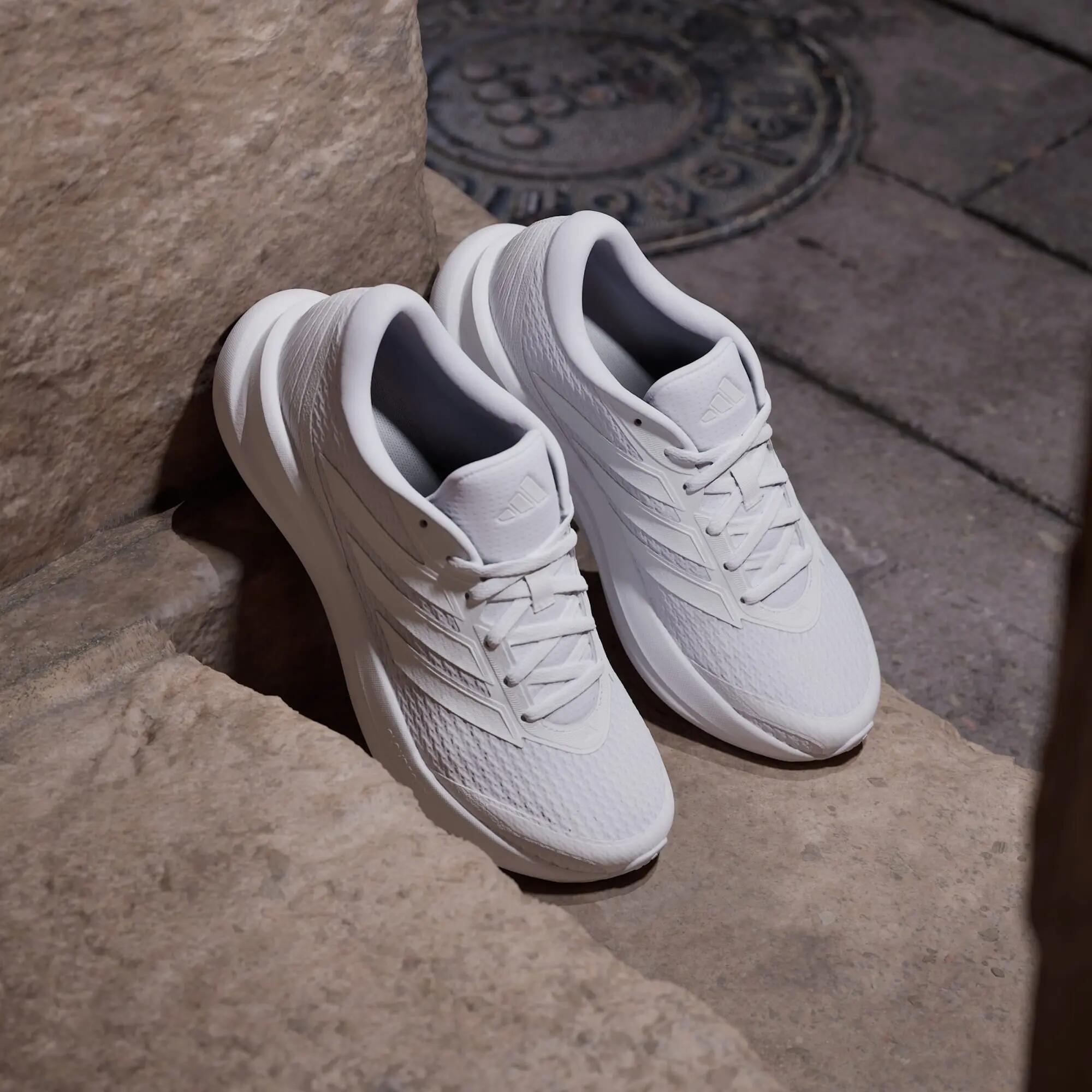 RUNFALCON 6 Schuh 4/15