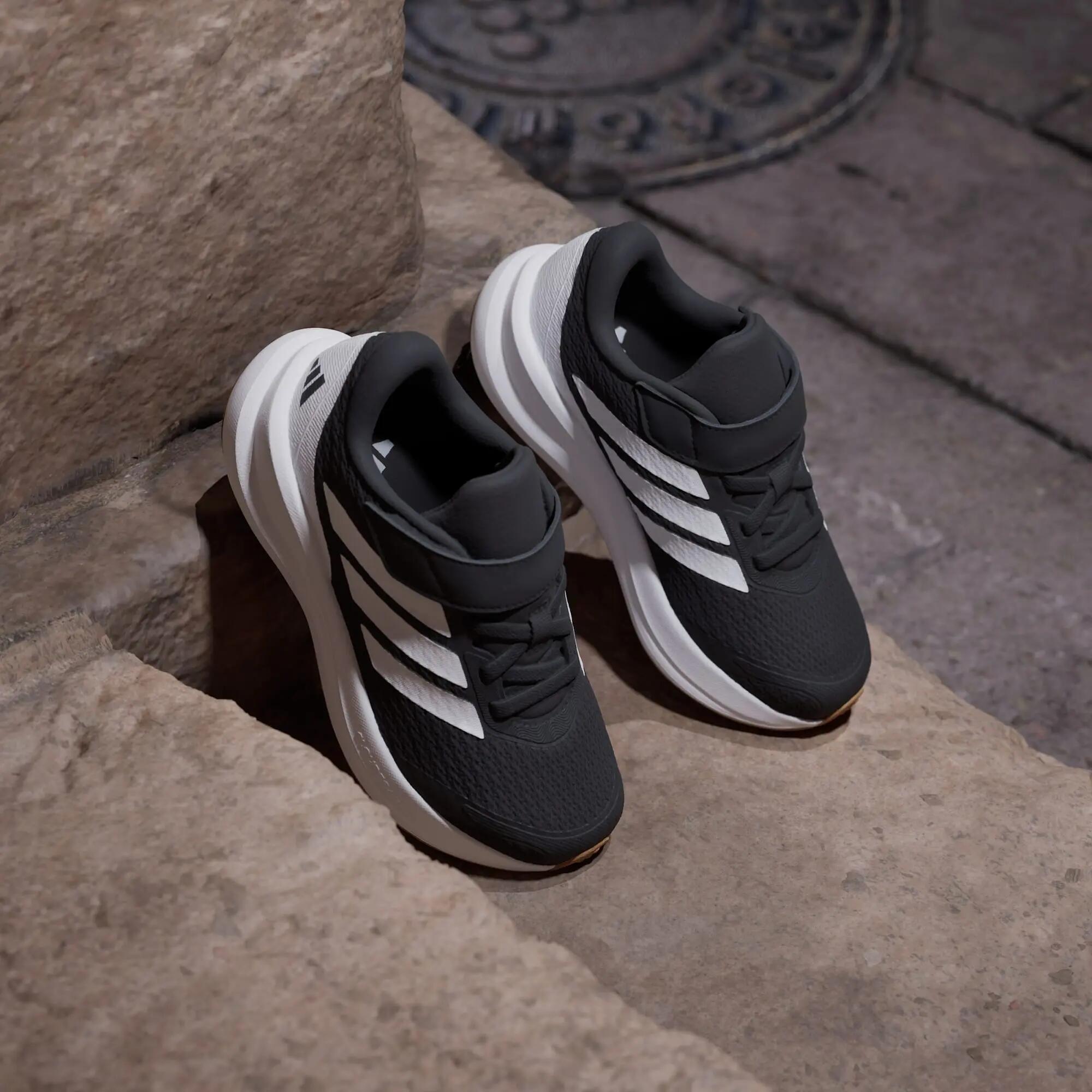 Scarpe Runfalcon 6 per bambini e bambine 4/15