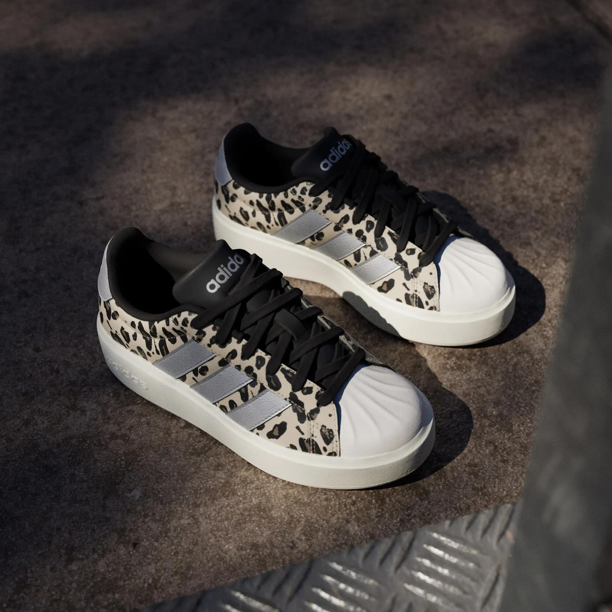 STREETTALK BOLD SCHOENEN JUNIOR 4/15