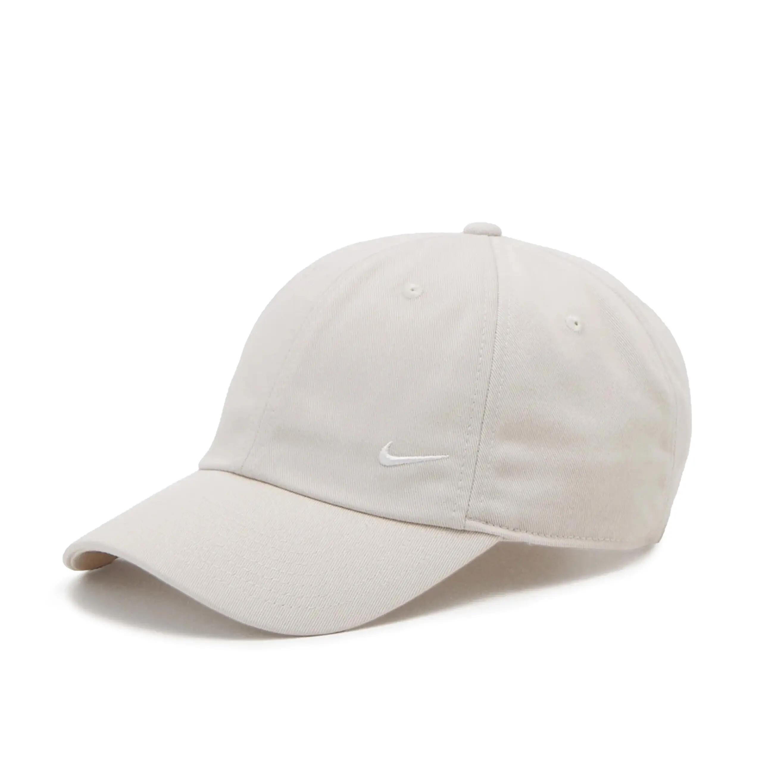 Czapka sportowa z daszkiem Nike CLUB 1/4