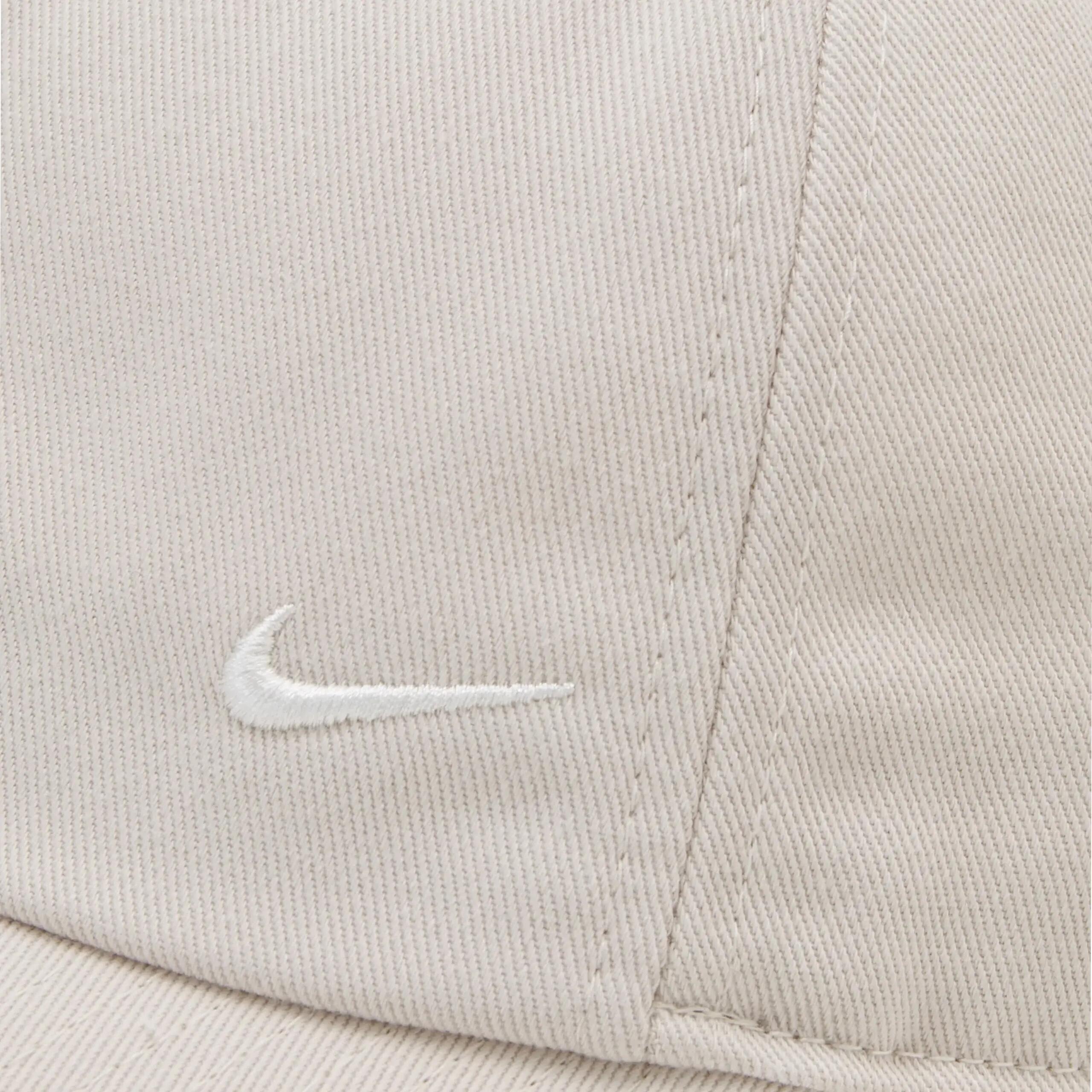 Czapka sportowa z daszkiem Nike CLUB 4/4