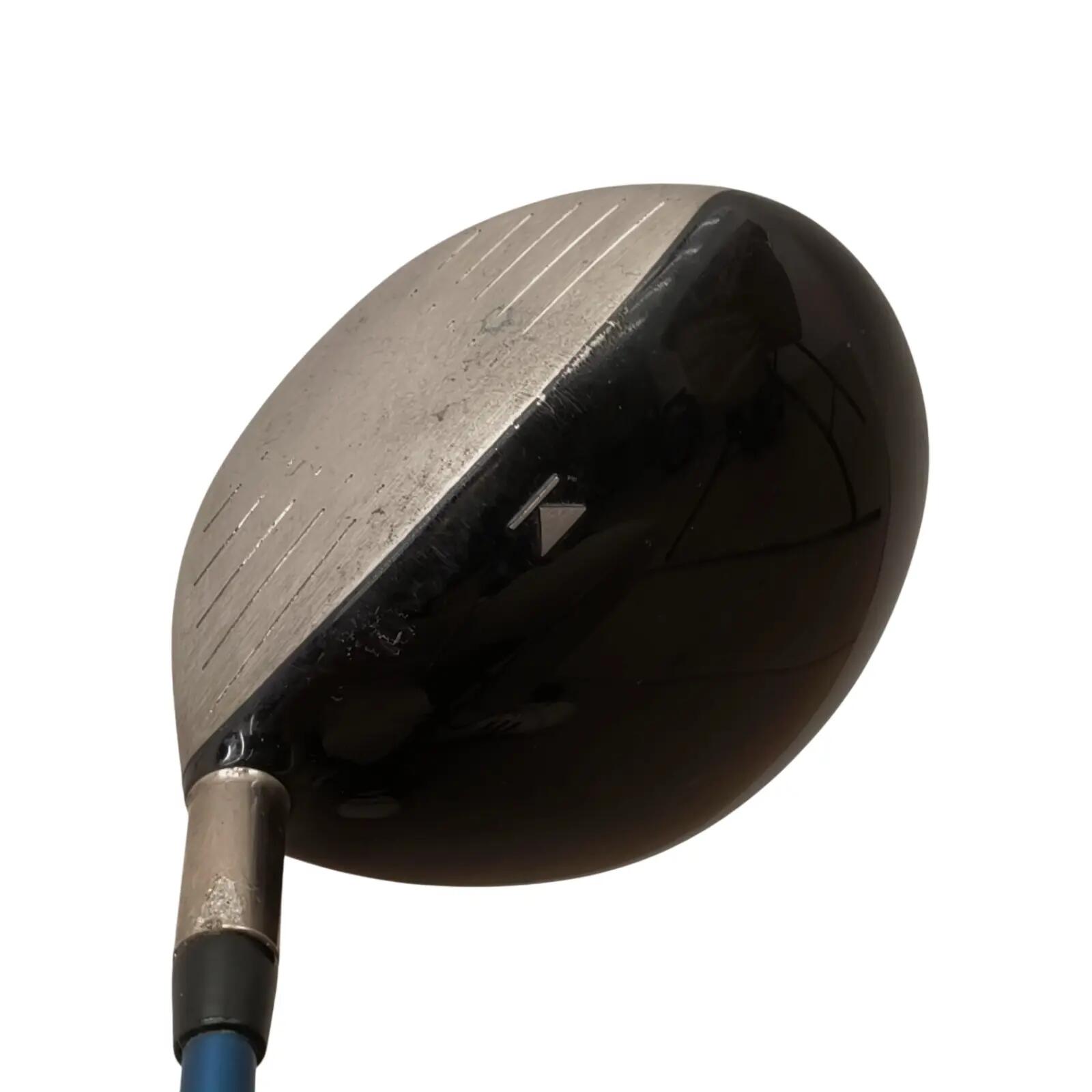 Titleist 907D2 Driver / Flex Stiff / Loft 10.5 3/5