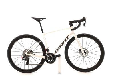 Tweedehands racefiets · defy advanced pro 1 axs 12v · zeer goede toestand