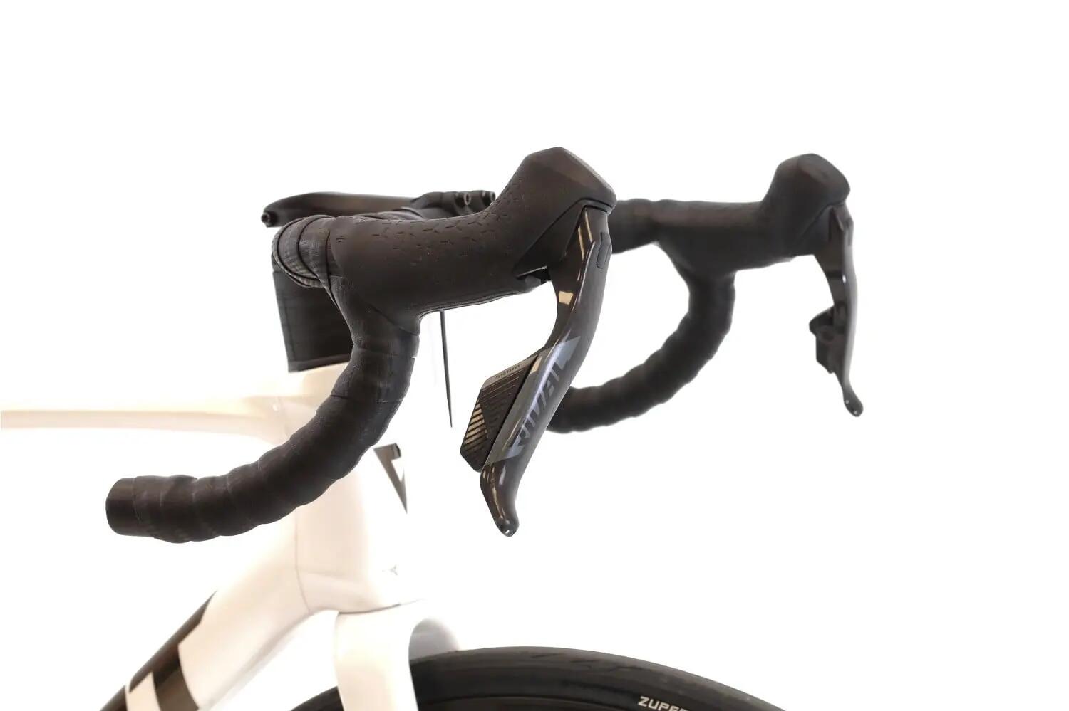 Segunda Vida · Bici carretera ·  Defy Advanced Pro 1 AXS 12V · Muy buen estado 6/8