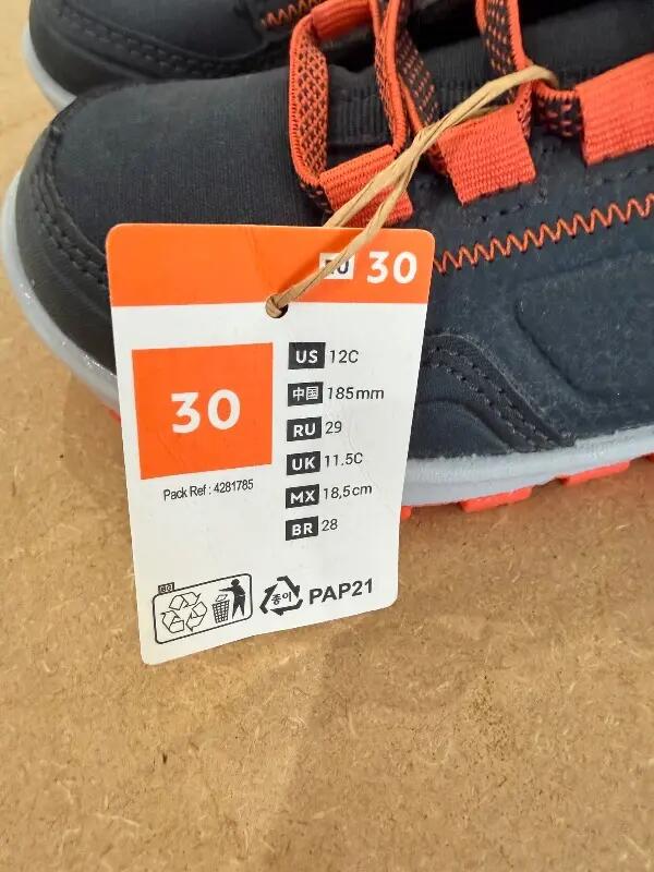 Tussen Particulieren - Waterafstotende wandelschoenen met klittenbandslui 3/4