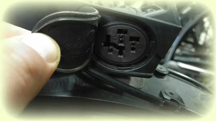 Bosch Compact lader 2A voor E-Bikes 6/14