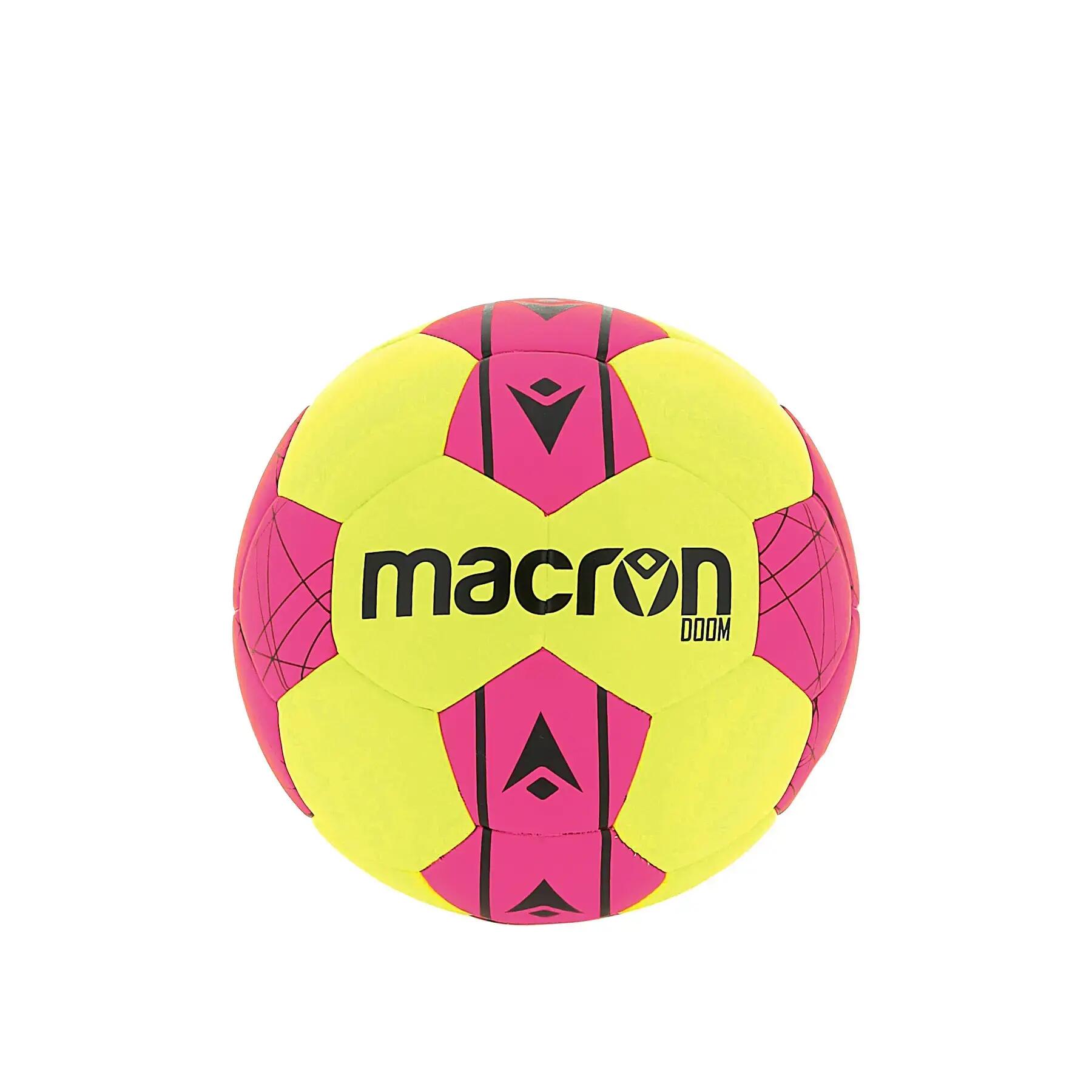 MACRON picture