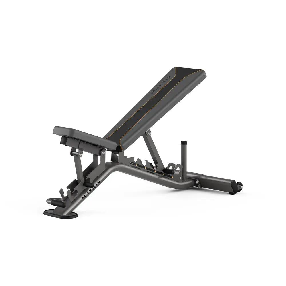 Matrix MABR1 verstelbare trainingsbank met 5 rugleuningposities 1/15