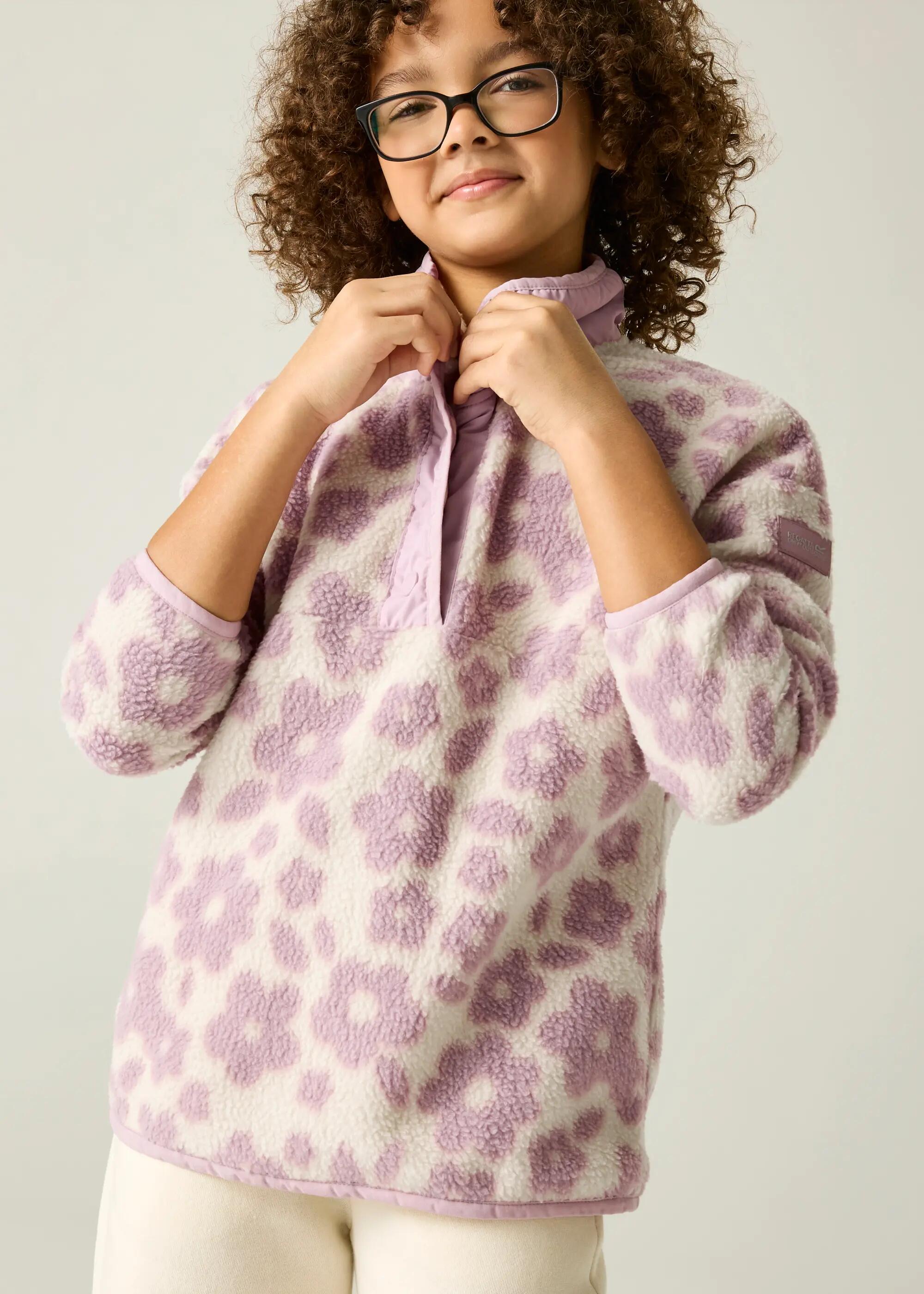Kinder-Fleecejacke von Eva mit halben Knöpfen 4/5