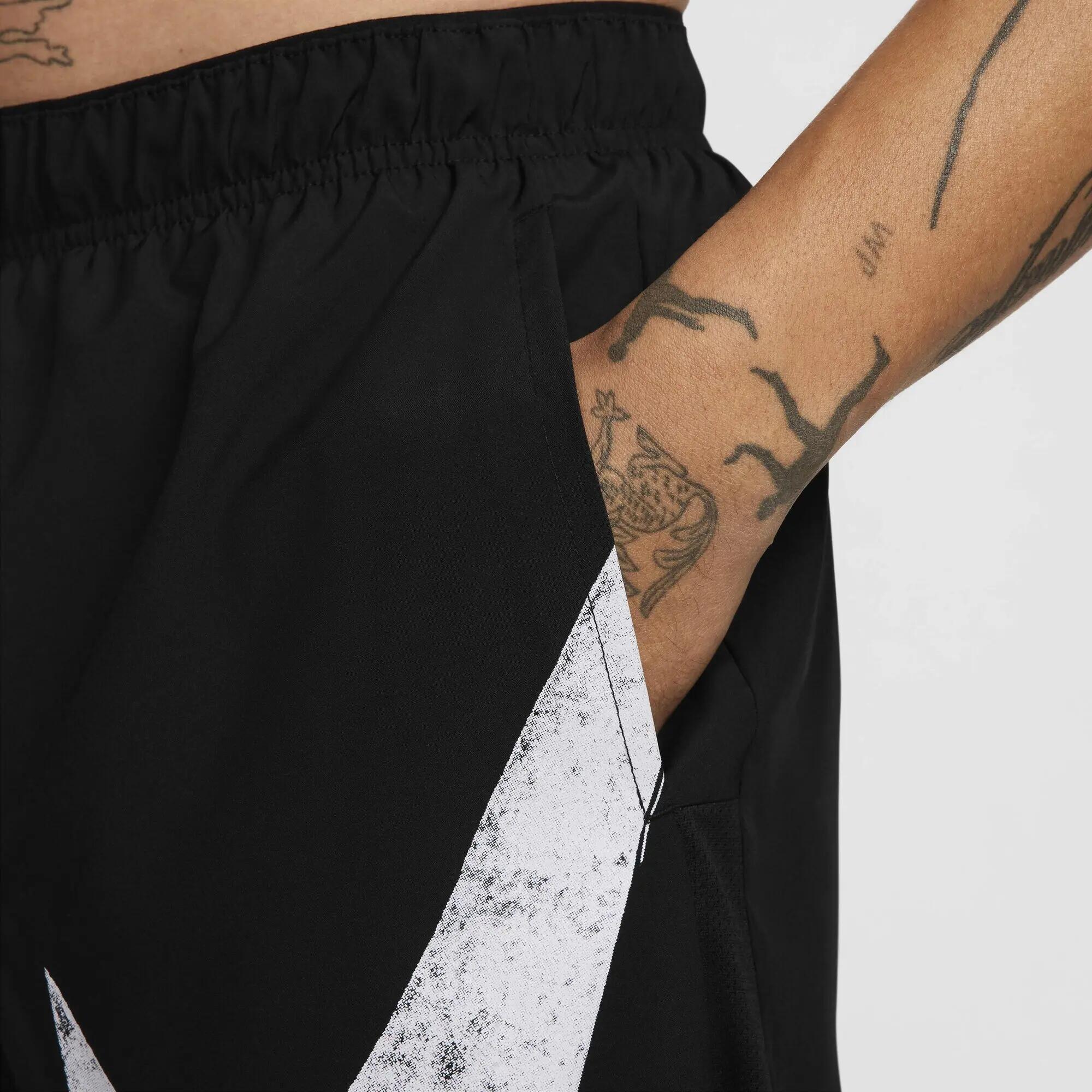 Męskie szorty technologia Dri-FIT M NK DF CHALLENGER SWOOSH 5IN 5/5