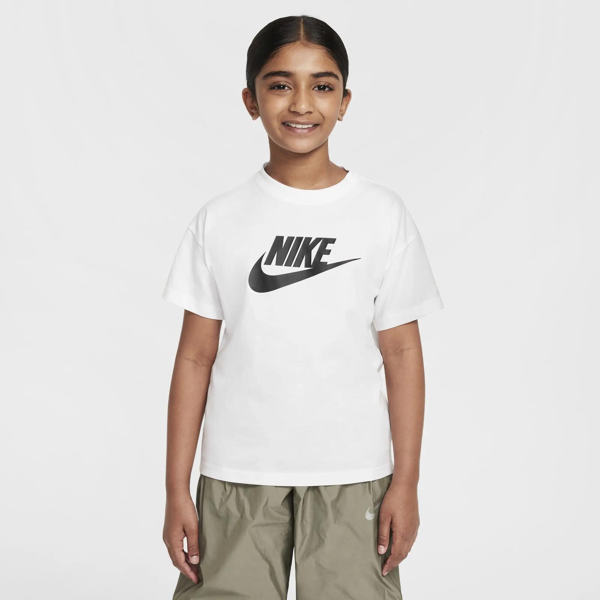 NIKE picture