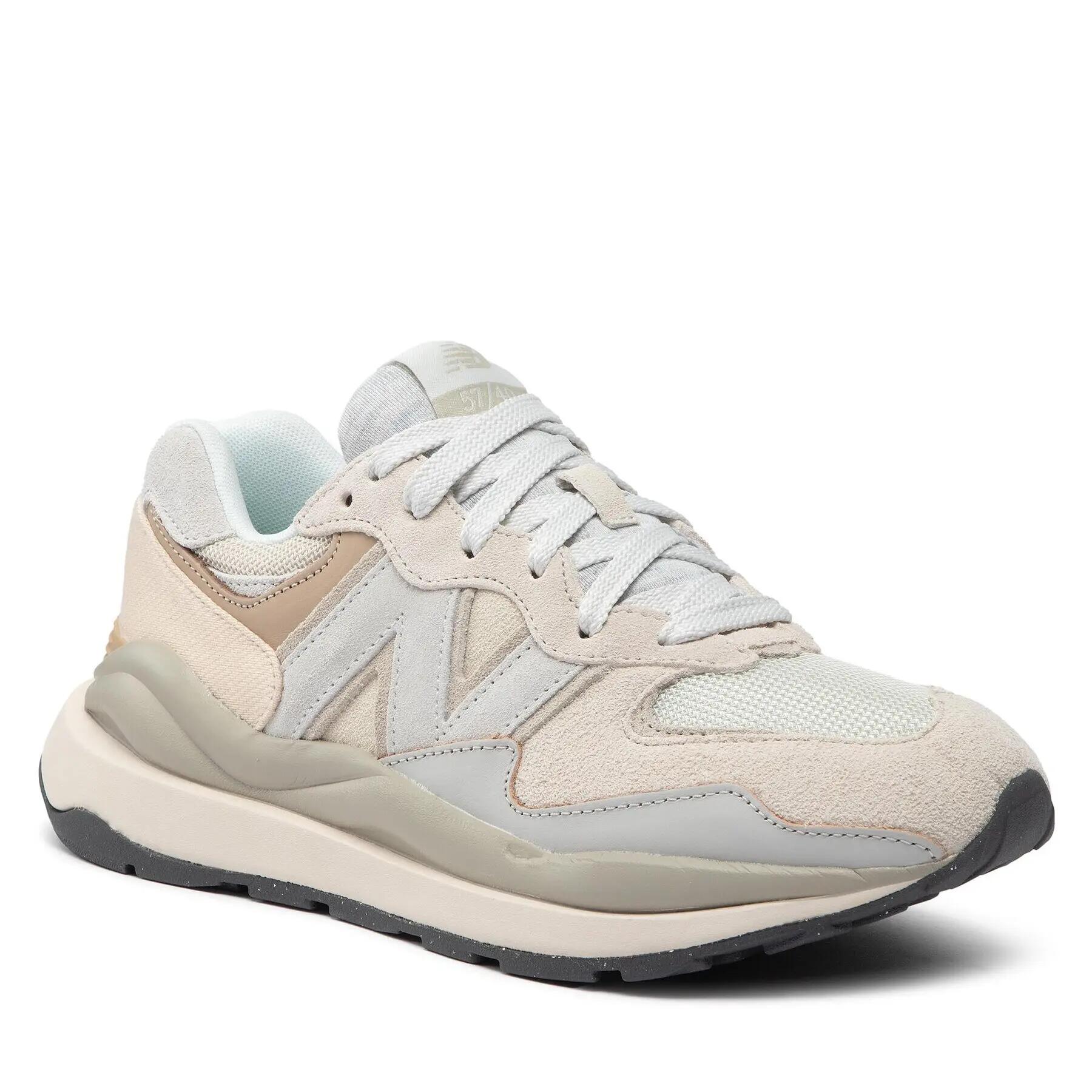 NEW BALANCE picture