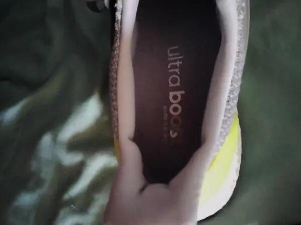 Tussen Particulieren - Loopschoenen Adidas ultra boost 5/5