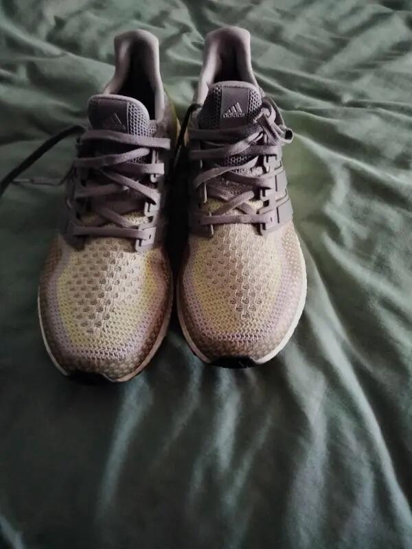 Tussen Particulieren - Loopschoenen Adidas ultra boost 3/5