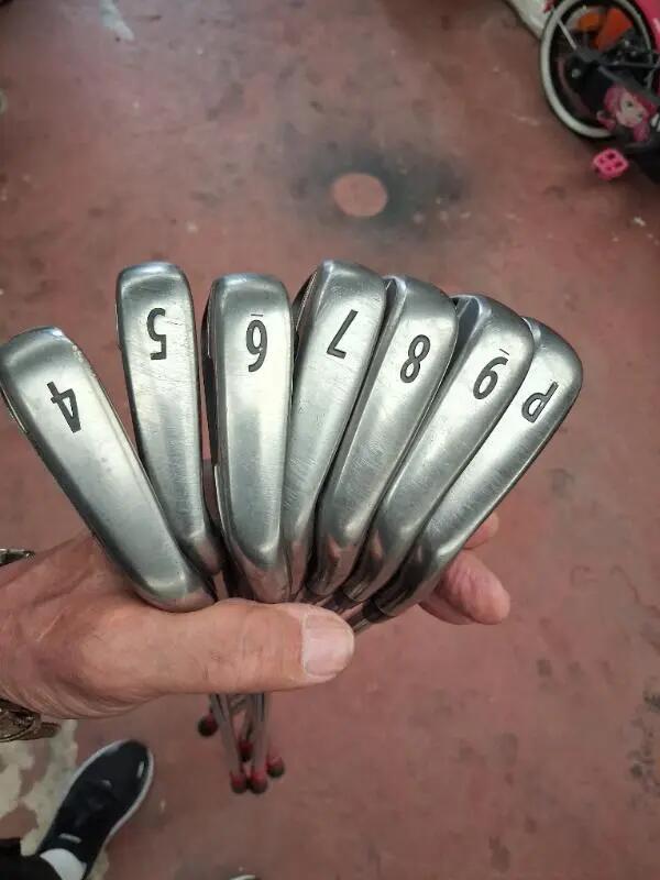 Tussen Particulieren - Golfclubs 3/4