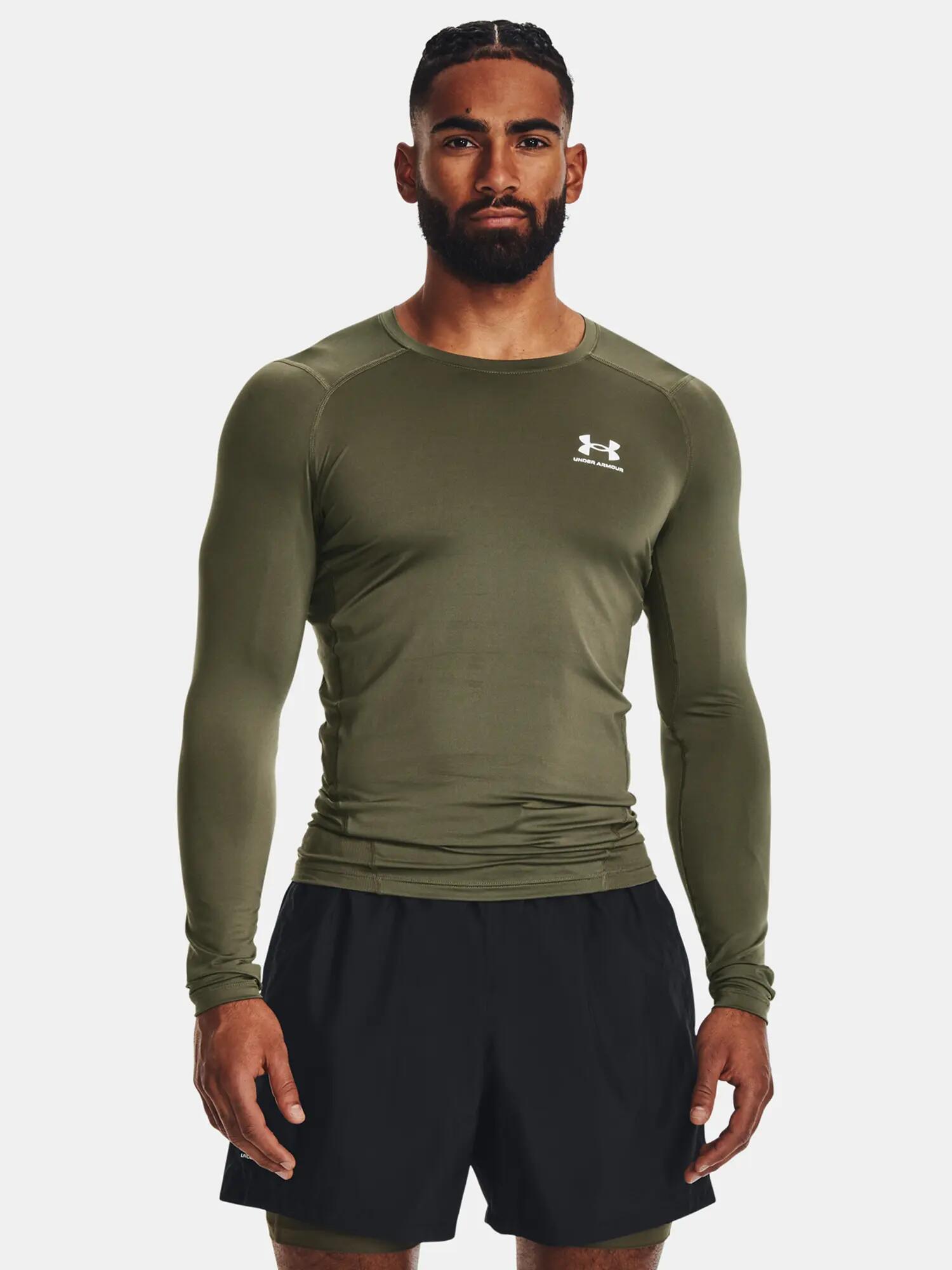 UNDER ARMOUR picture