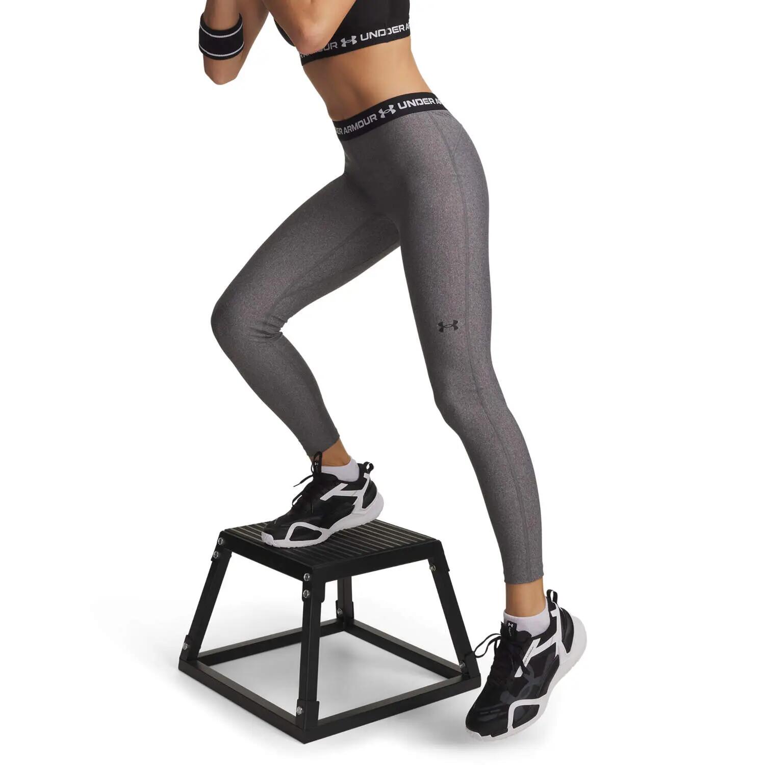 UNDER ARMOUR picture