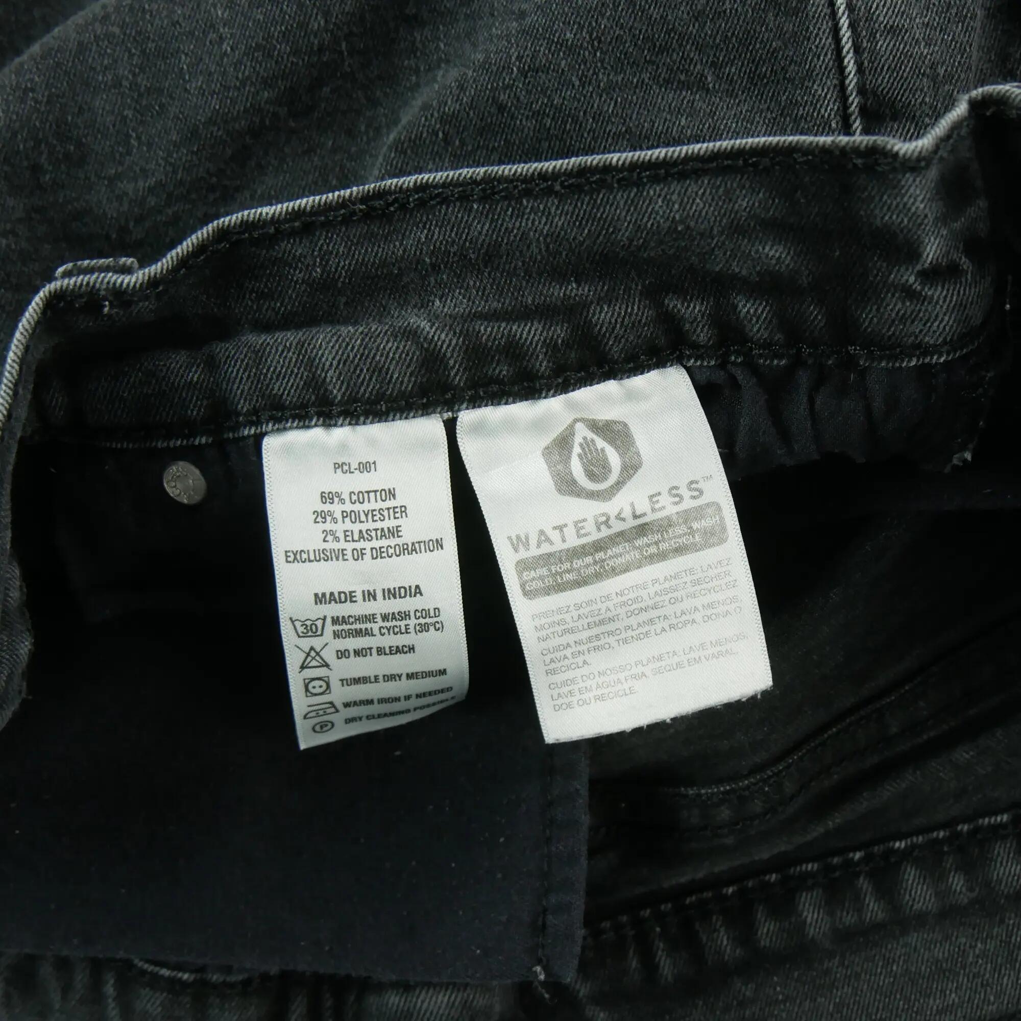 Segunda Vida - Shorts hombre Levi Strauss casual negro - Excelente 6/6