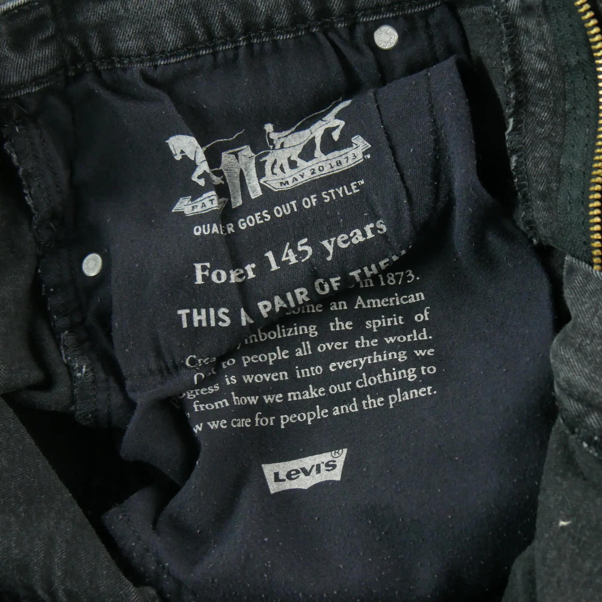 Segunda Vida - Shorts hombre Levi Strauss casual negro - Excelente 5/6