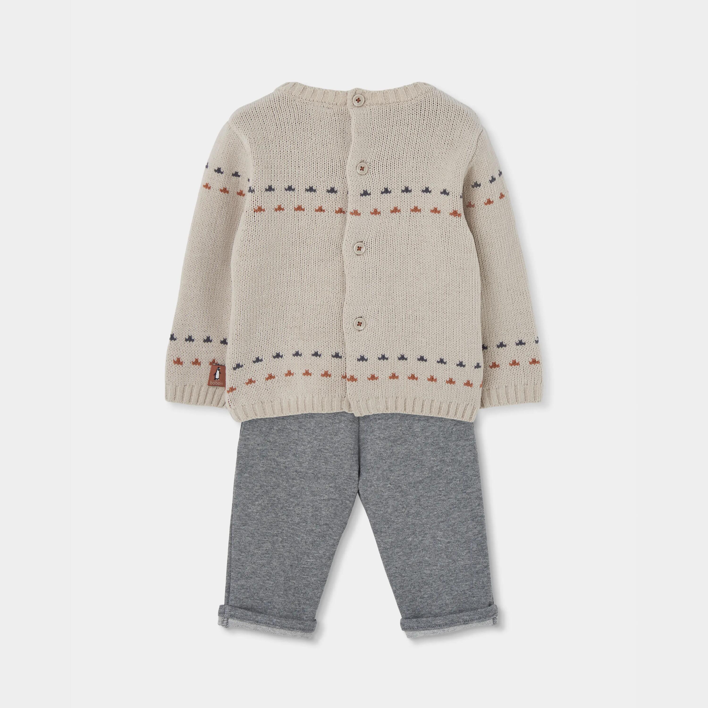 Conjunto punto bebé niño beige con pingüinos 2/7