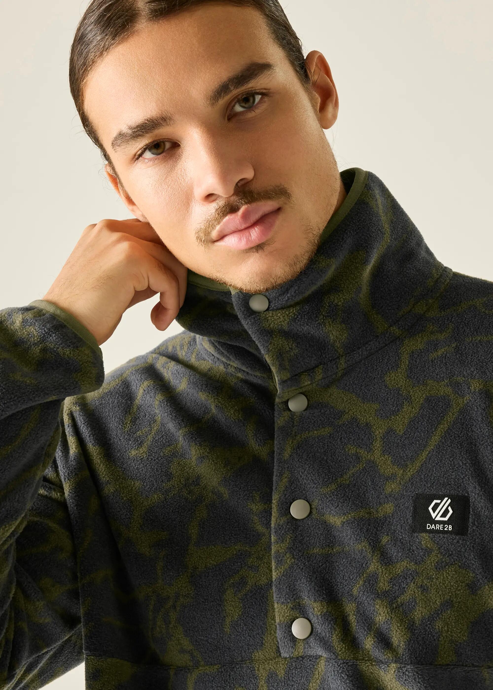Herren-Fleecejacke mit Print und halbem Reißverschluss 5/6