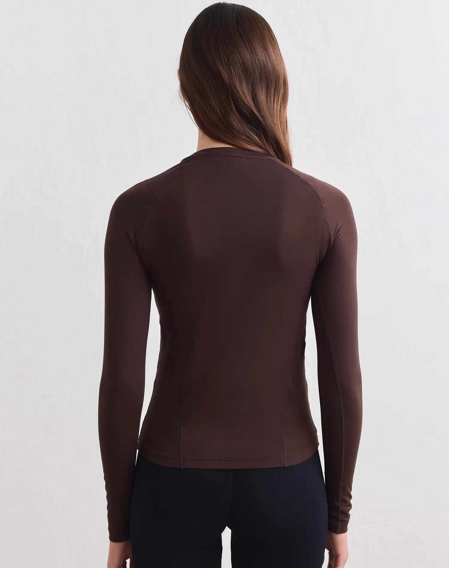 Mujer Camiseta Manga Larga Ultrasuave Secado Rápido Soft Basic Chocolate 2/5