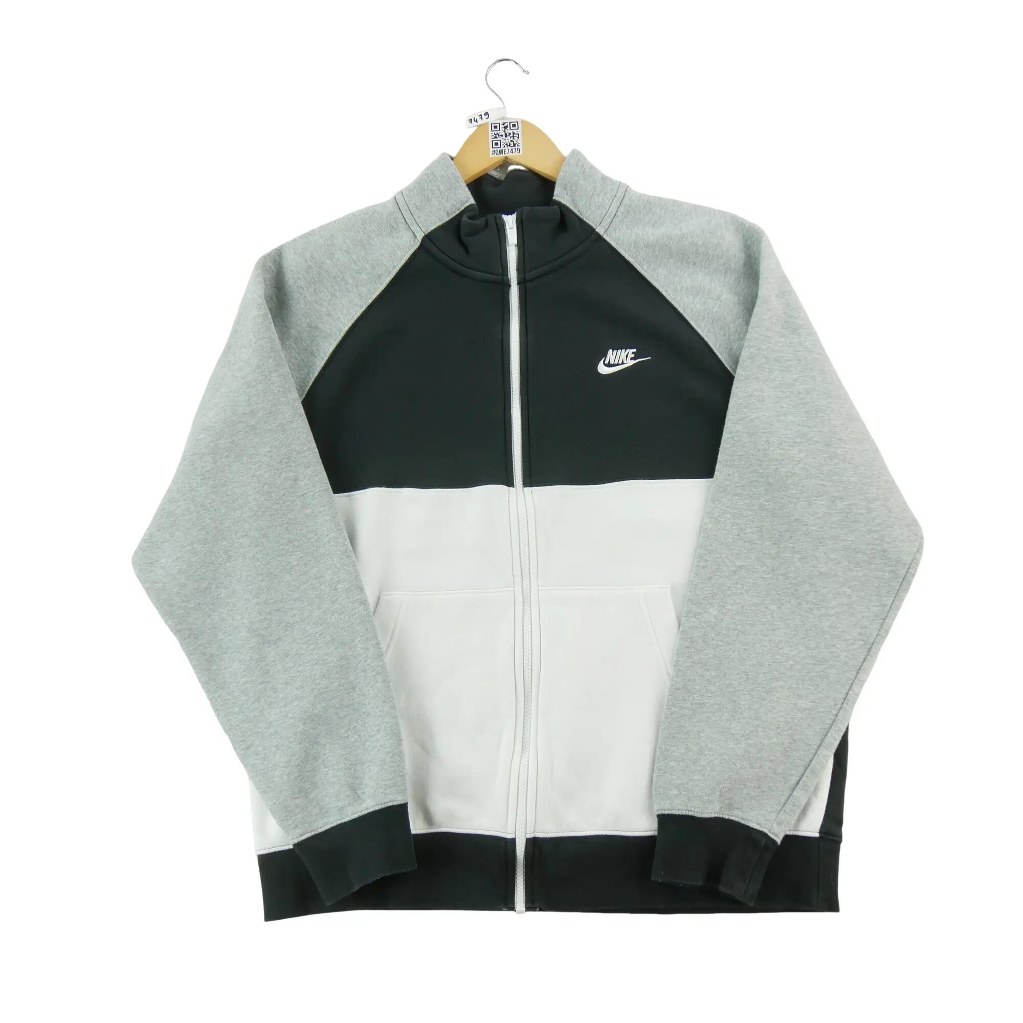 NIKE picture
