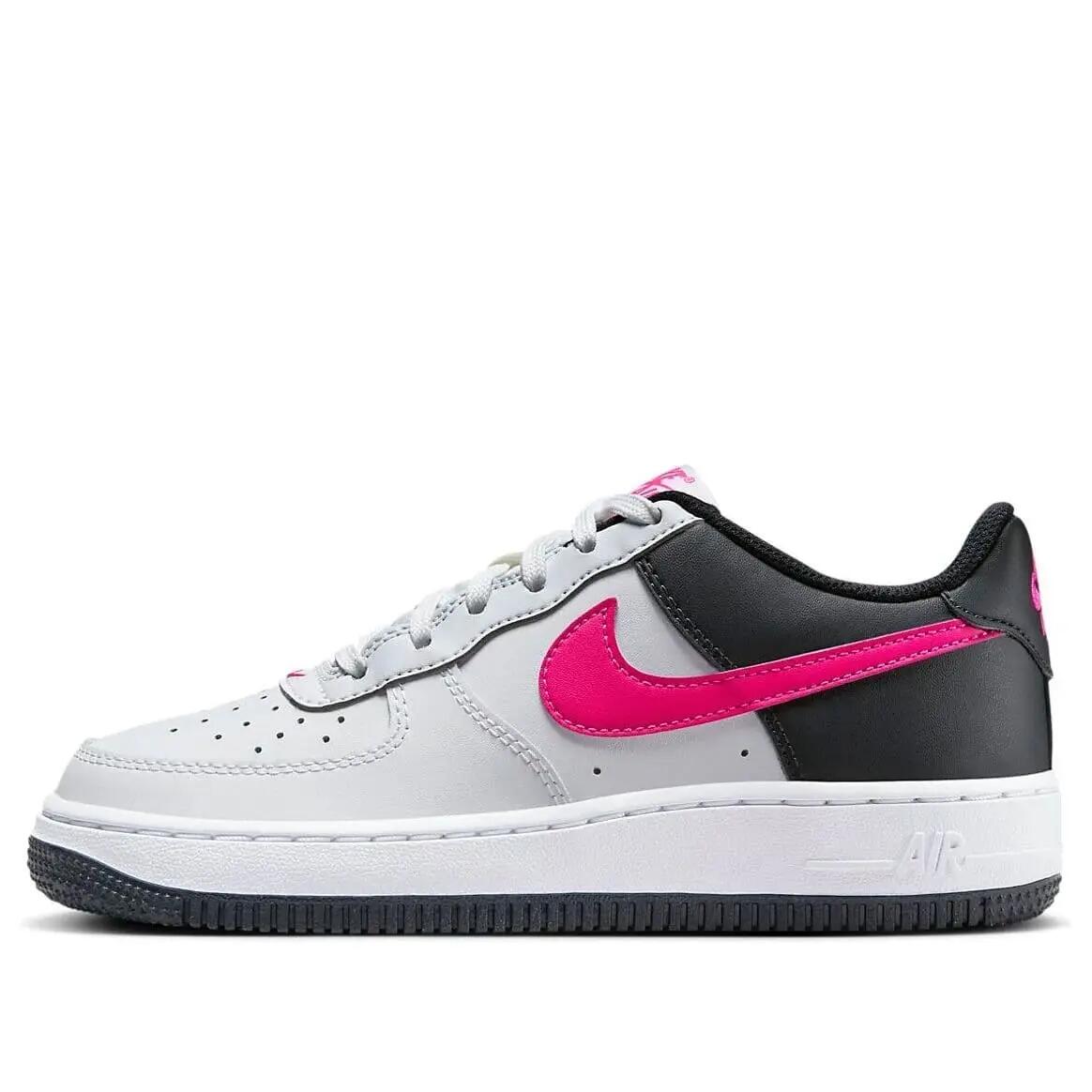 NIKE picture