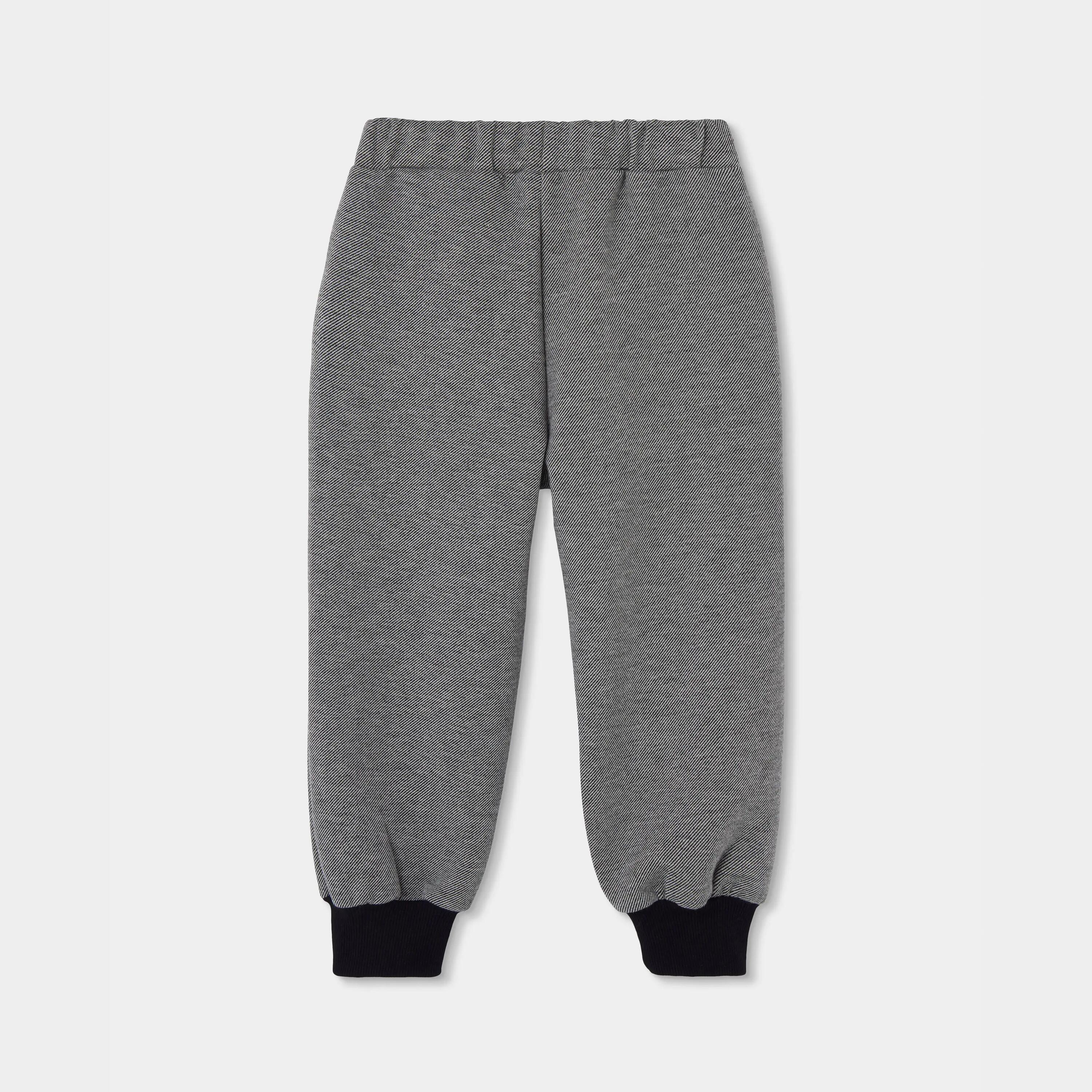 Pantalón punto negro niño con bolsillos cremallera 2/4