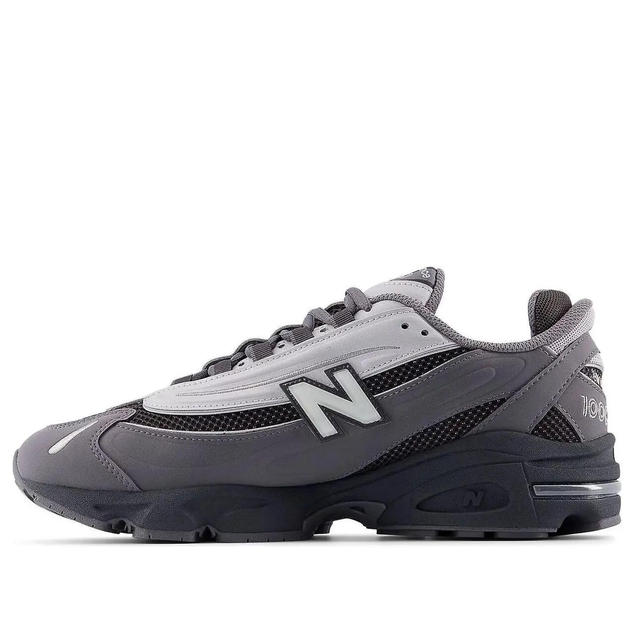 NEW BALANCE picture