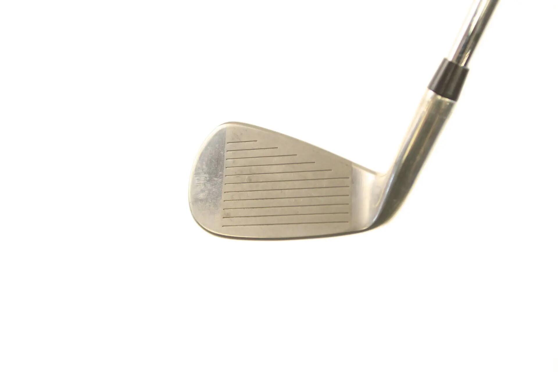 Seconde vie - Wilson Staff FG Tour V4 Utility RH 24-deg Hybrid - Good 3/5