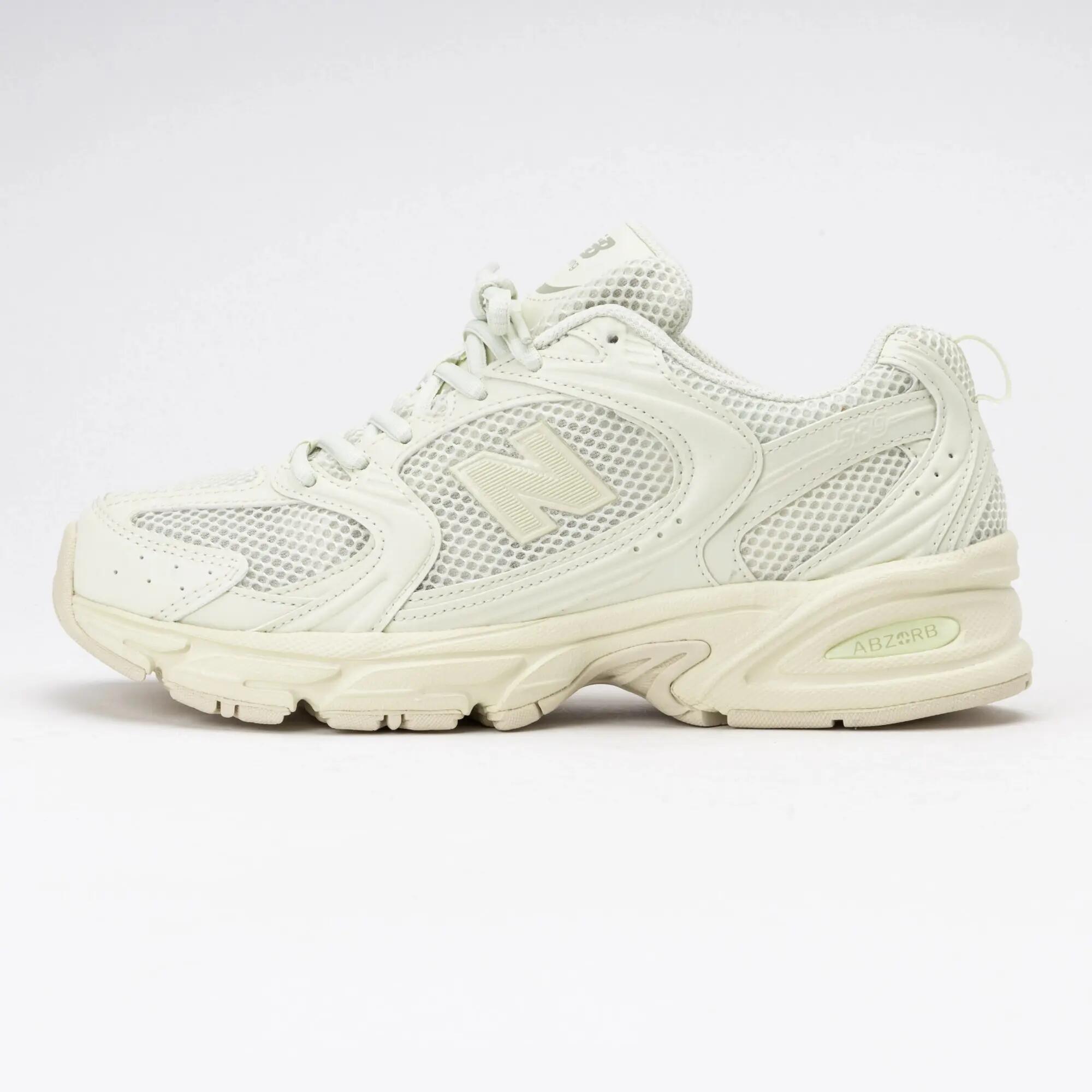 NEW BALANCE picture