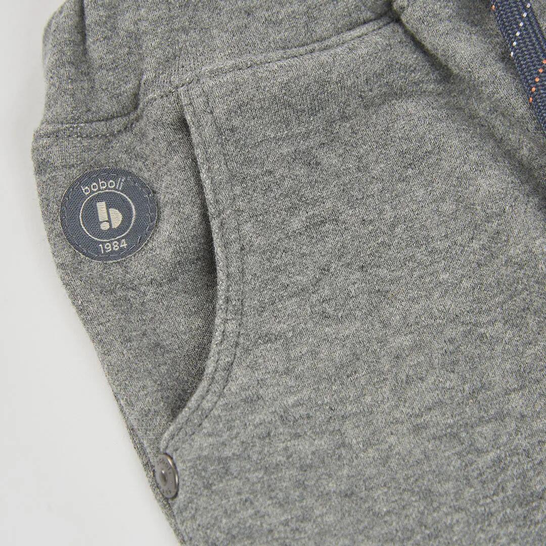 Pantalón niño gris vigoré con bolsillos cargo 4/4