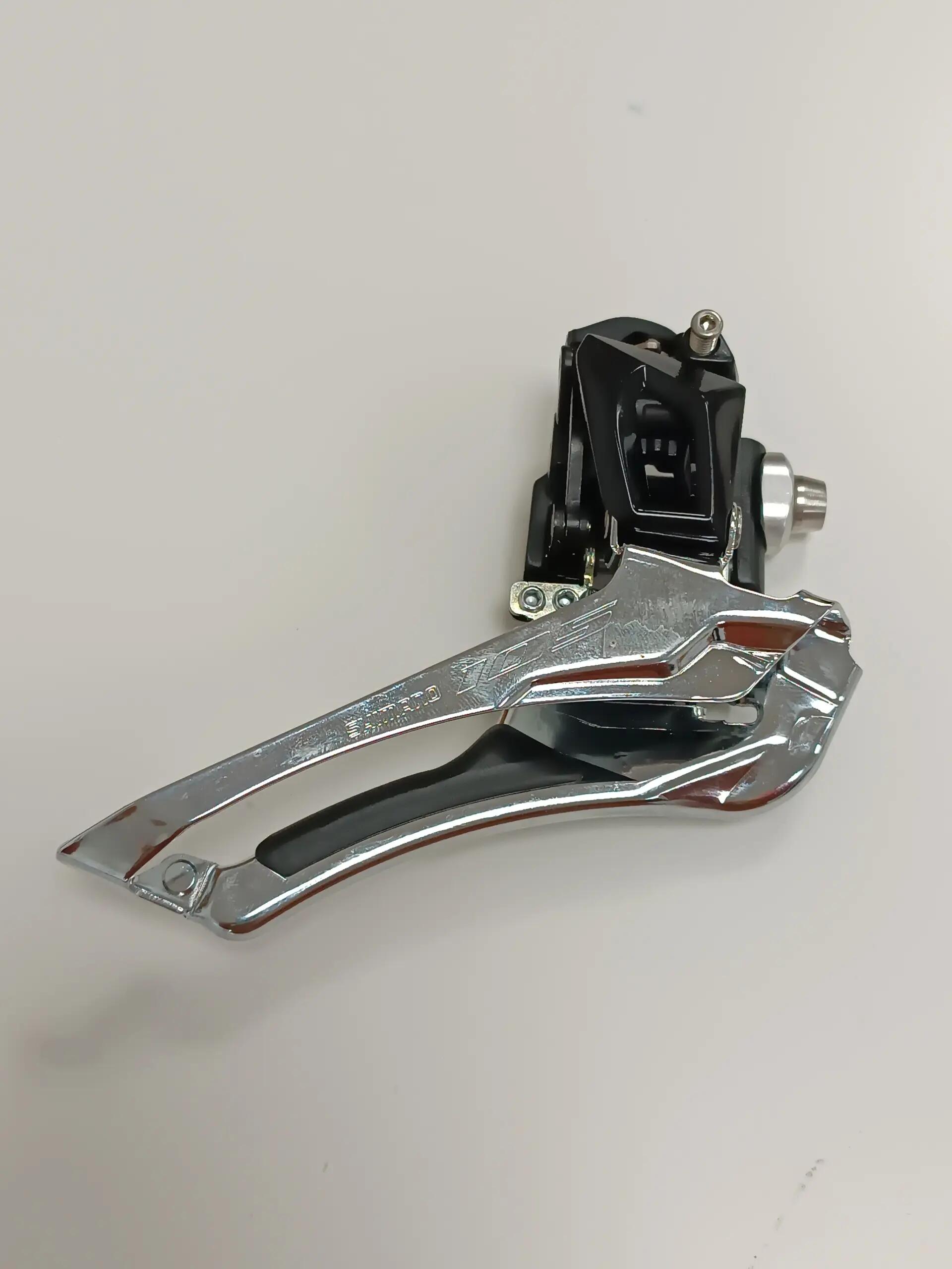 Deragliatore anteriore per bicicletta SHIMANO 105 2/6
