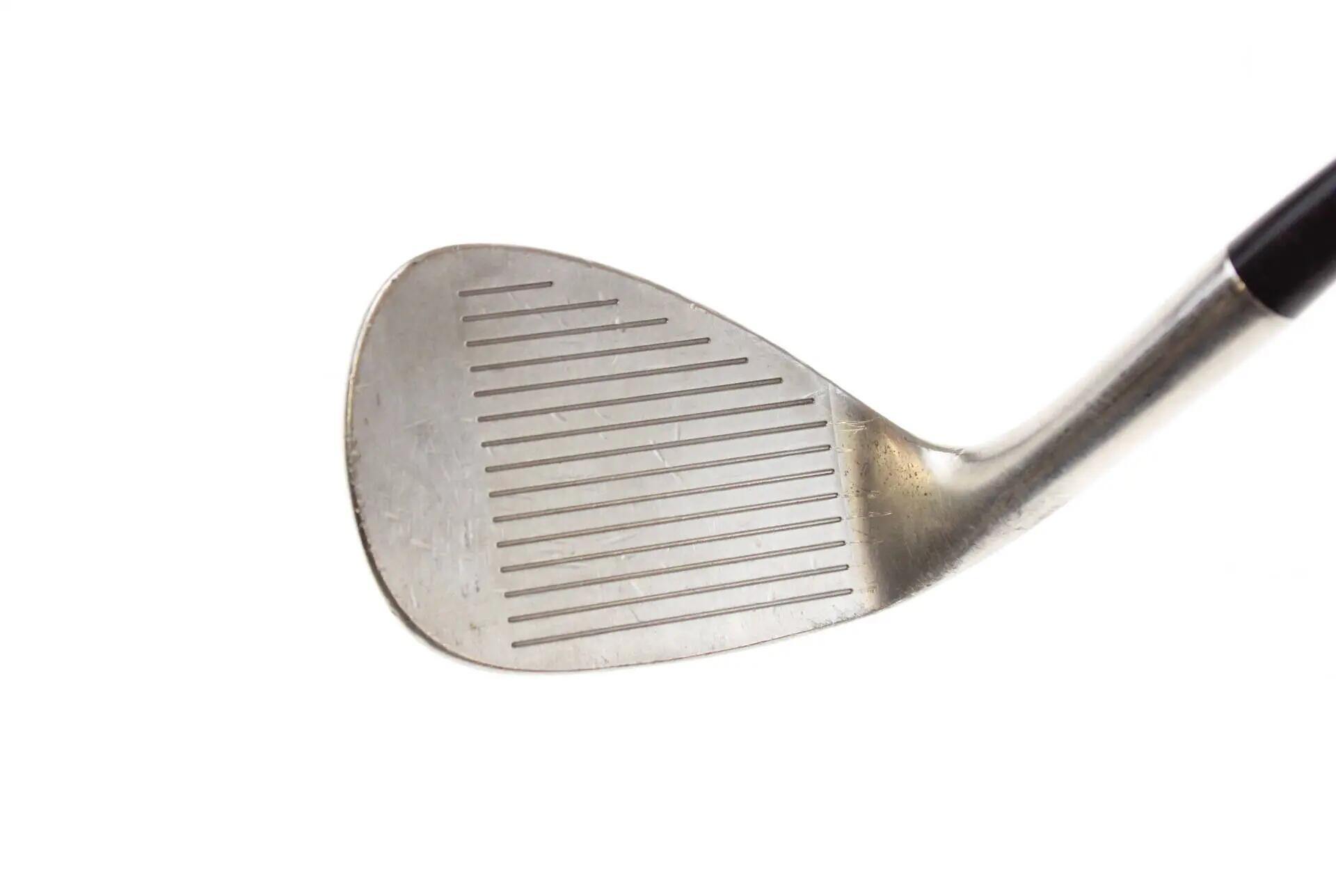 Seconde vie - Cobra King Pur Versatile Grind RH 56-deg Wedge - Sufficient 3/5