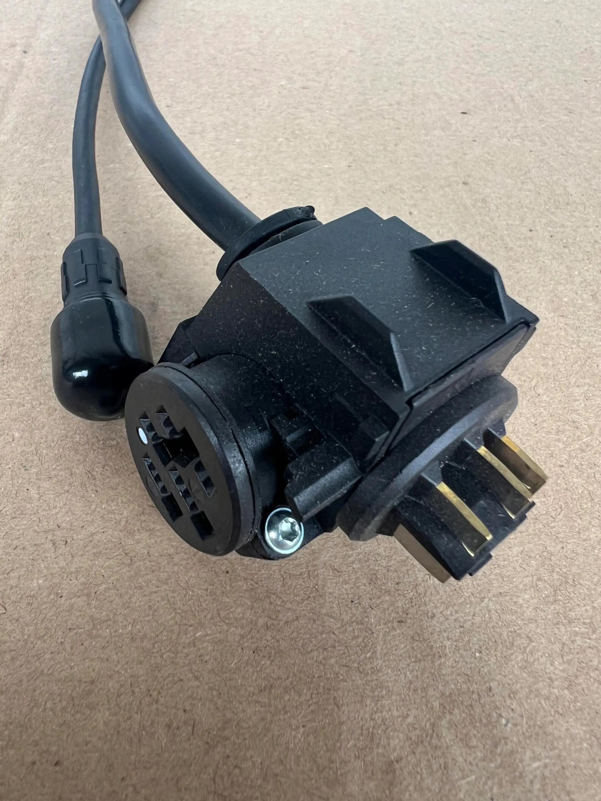 Kit de cables Bosch, batería, cable en Y, alimentación automática + CAN 370 mm 4/10